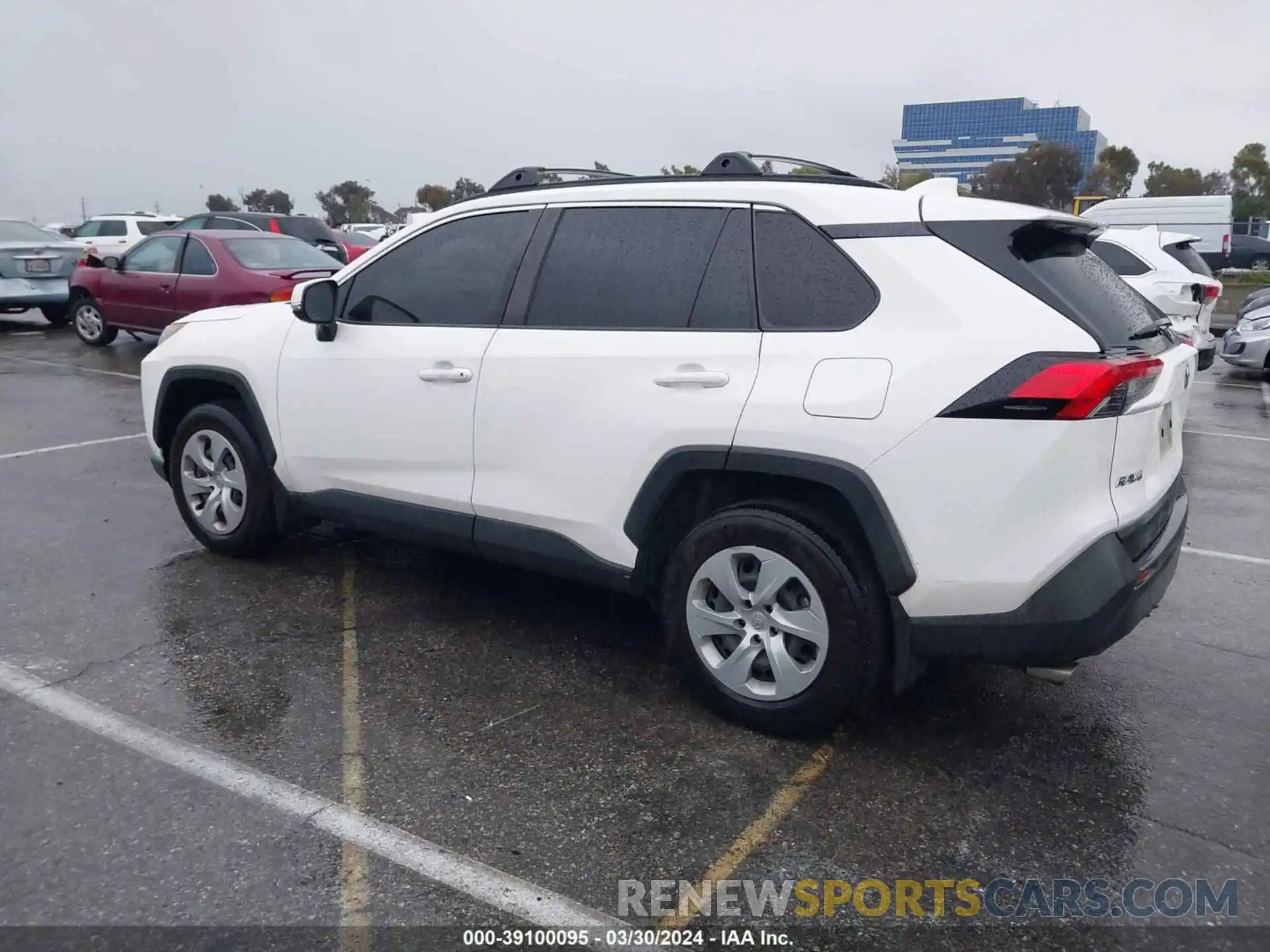 14 Photograph of a damaged car JTMK1RFV7KD005849 TOYOTA RAV4 2019