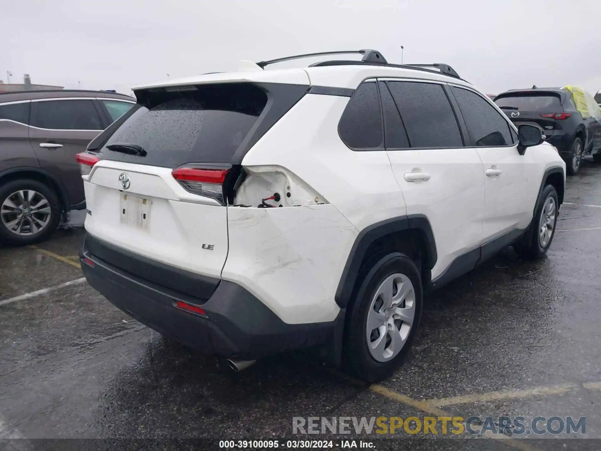 4 Photograph of a damaged car JTMK1RFV7KD005849 TOYOTA RAV4 2019