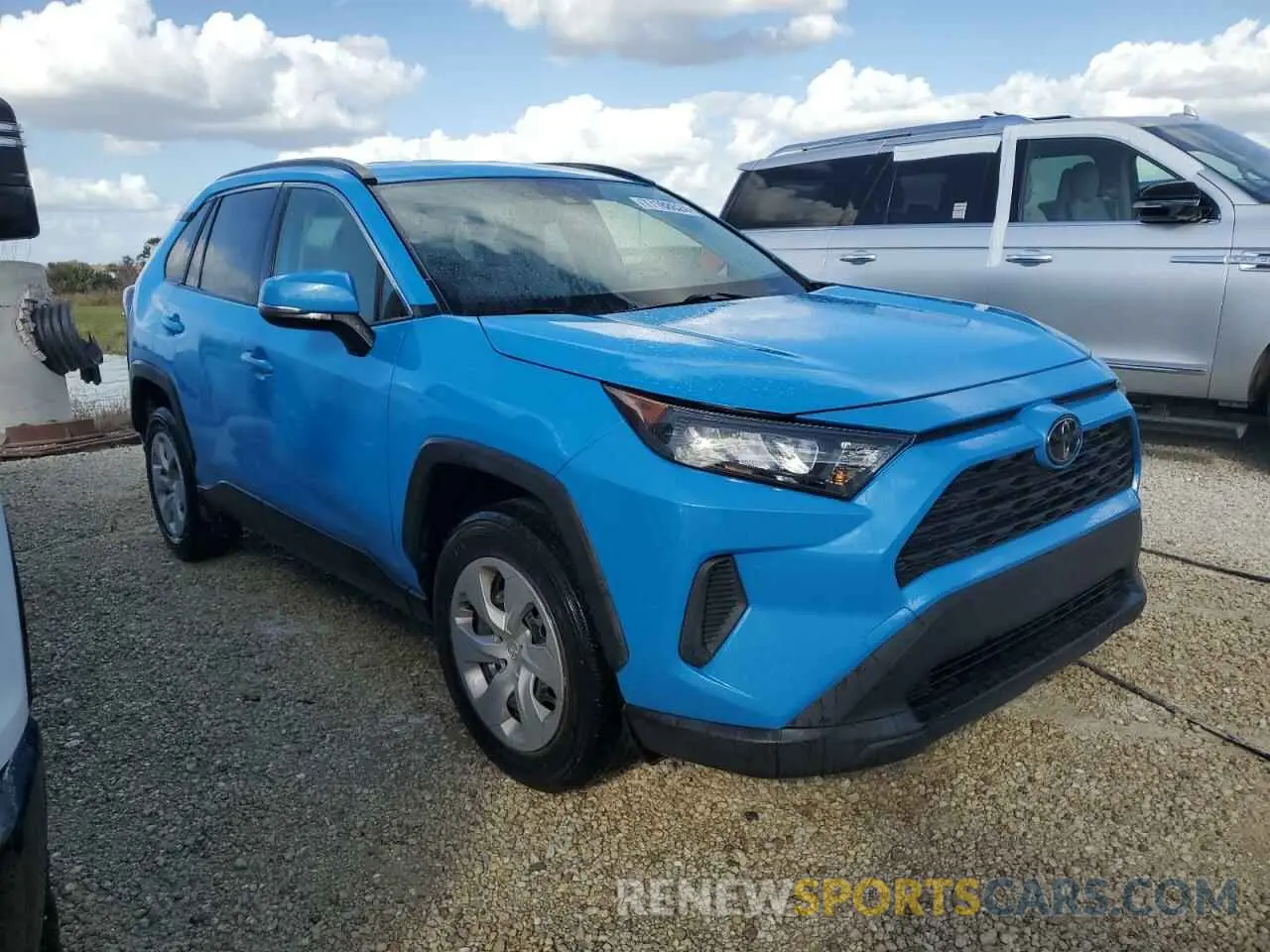 4 Photograph of a damaged car JTMK1RFV7KD500522 TOYOTA RAV4 2019