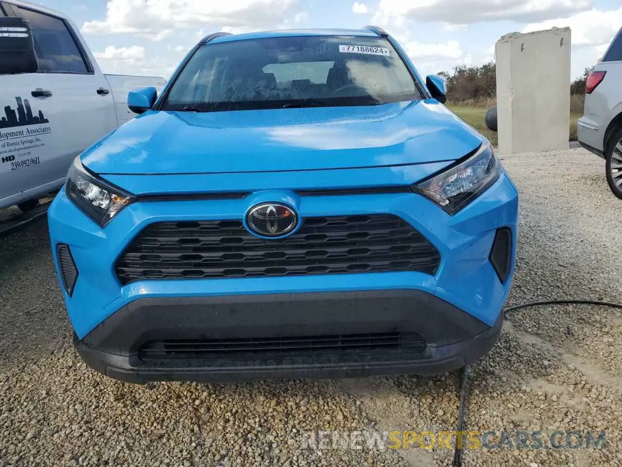 5 Photograph of a damaged car JTMK1RFV7KD500522 TOYOTA RAV4 2019