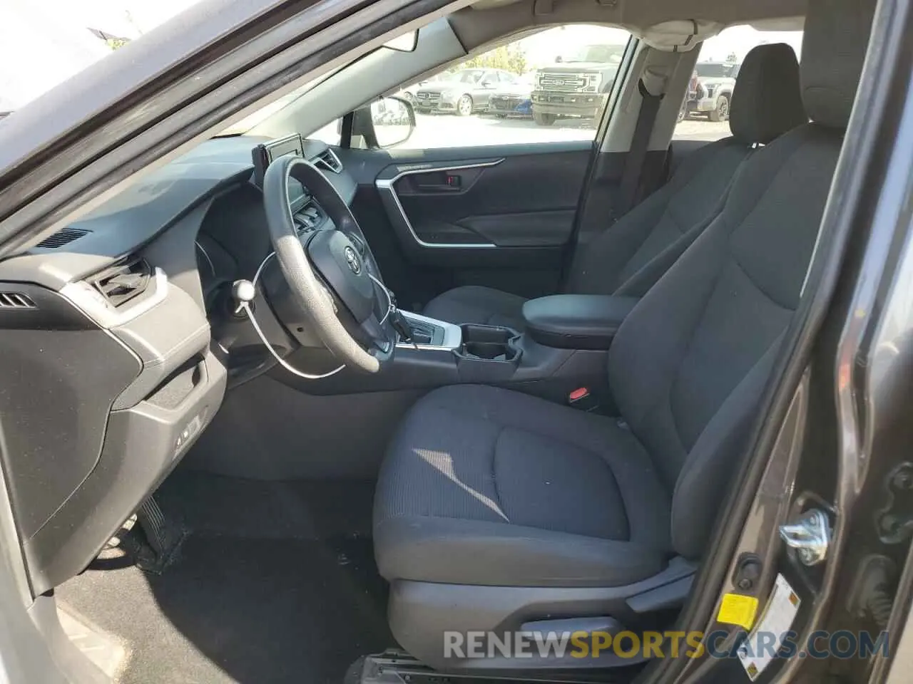 7 Photograph of a damaged car JTMK1RFV7KJ011281 TOYOTA RAV4 2019
