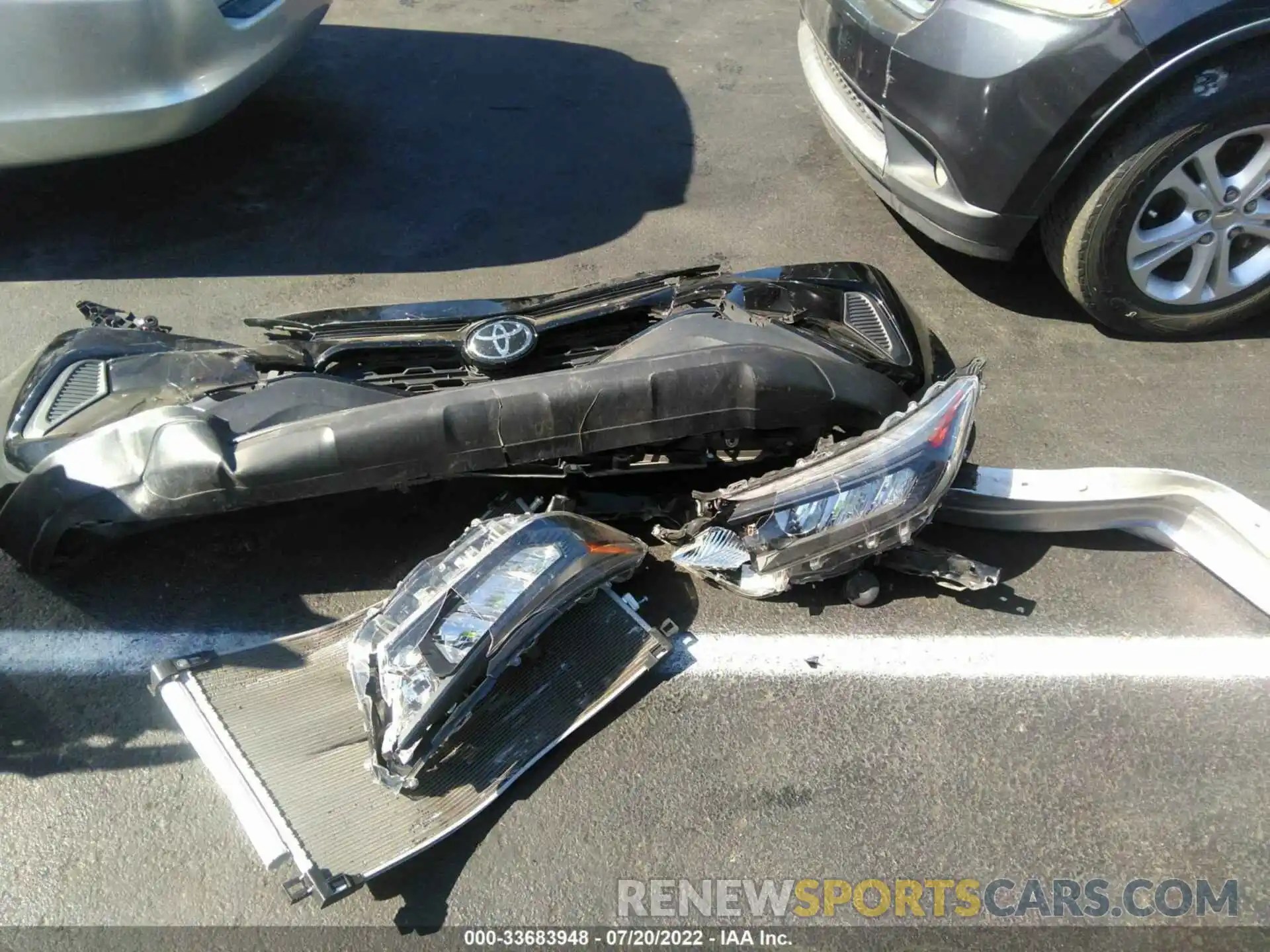 12 Photograph of a damaged car JTMK1RFV8KD502117 TOYOTA RAV4 2019