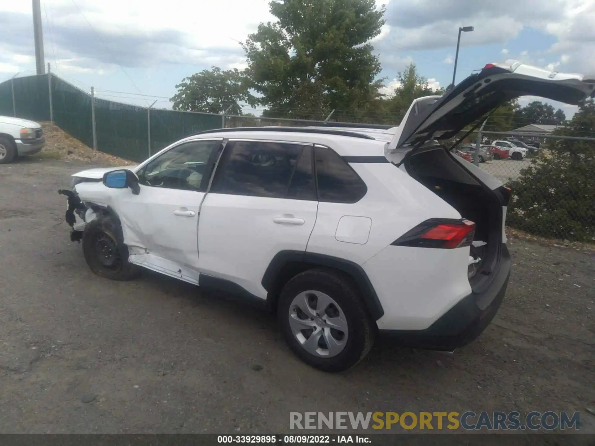 3 Photograph of a damaged car JTMK1RFV8KJ007045 TOYOTA RAV4 2019