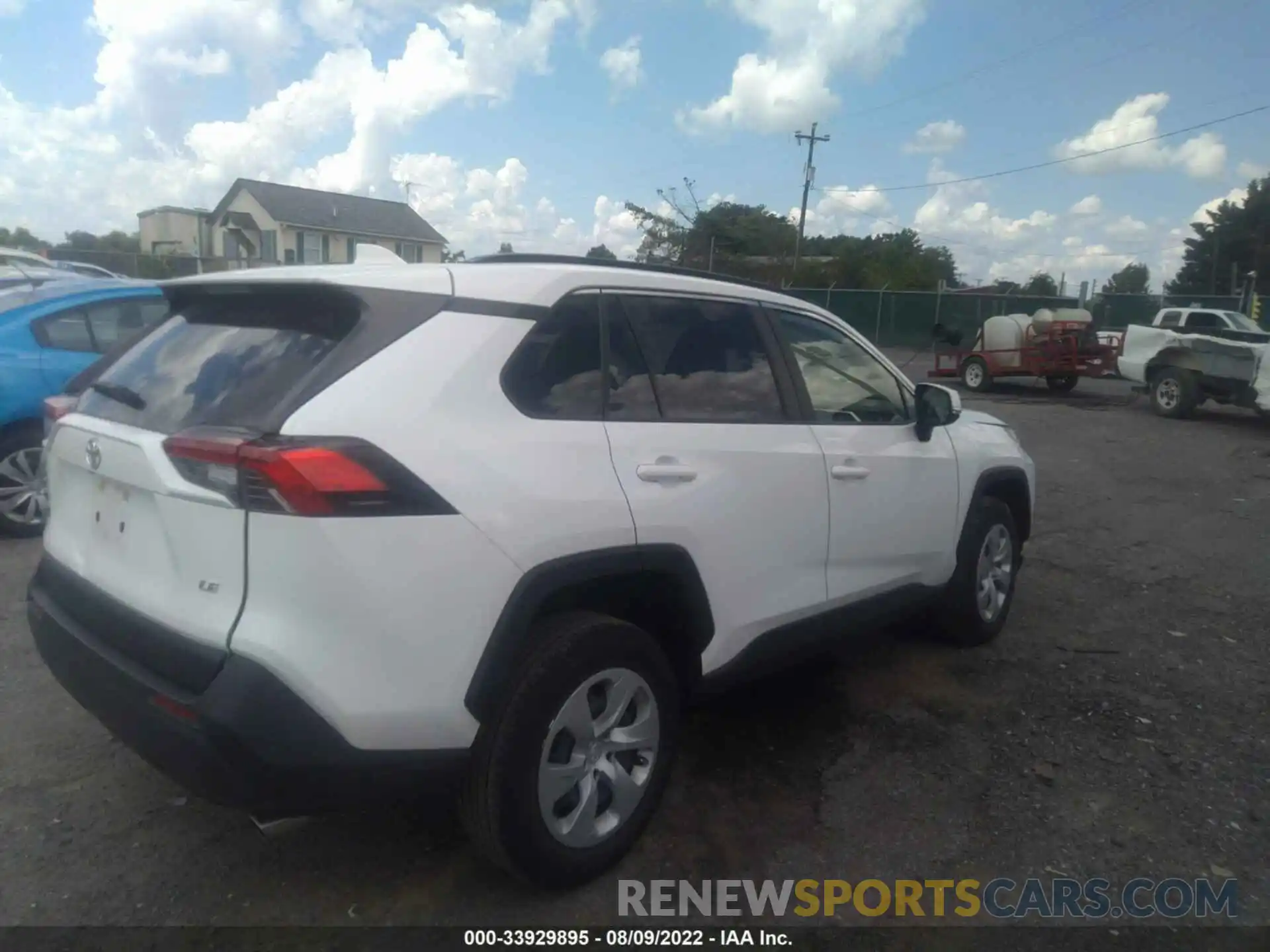 4 Photograph of a damaged car JTMK1RFV8KJ007045 TOYOTA RAV4 2019