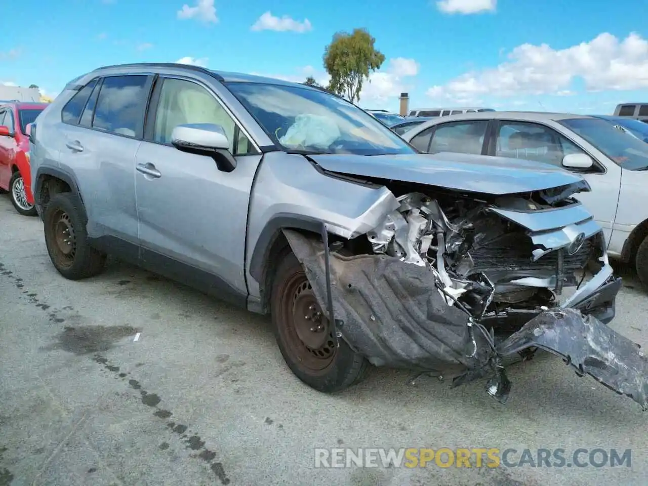 1 Photograph of a damaged car JTMK1RFV9KJ009516 TOYOTA RAV4 2019