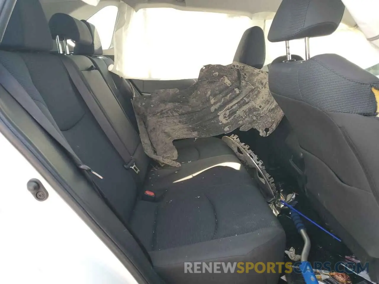 11 Photograph of a damaged car JTMK1RFVXKD030941 TOYOTA RAV4 2019