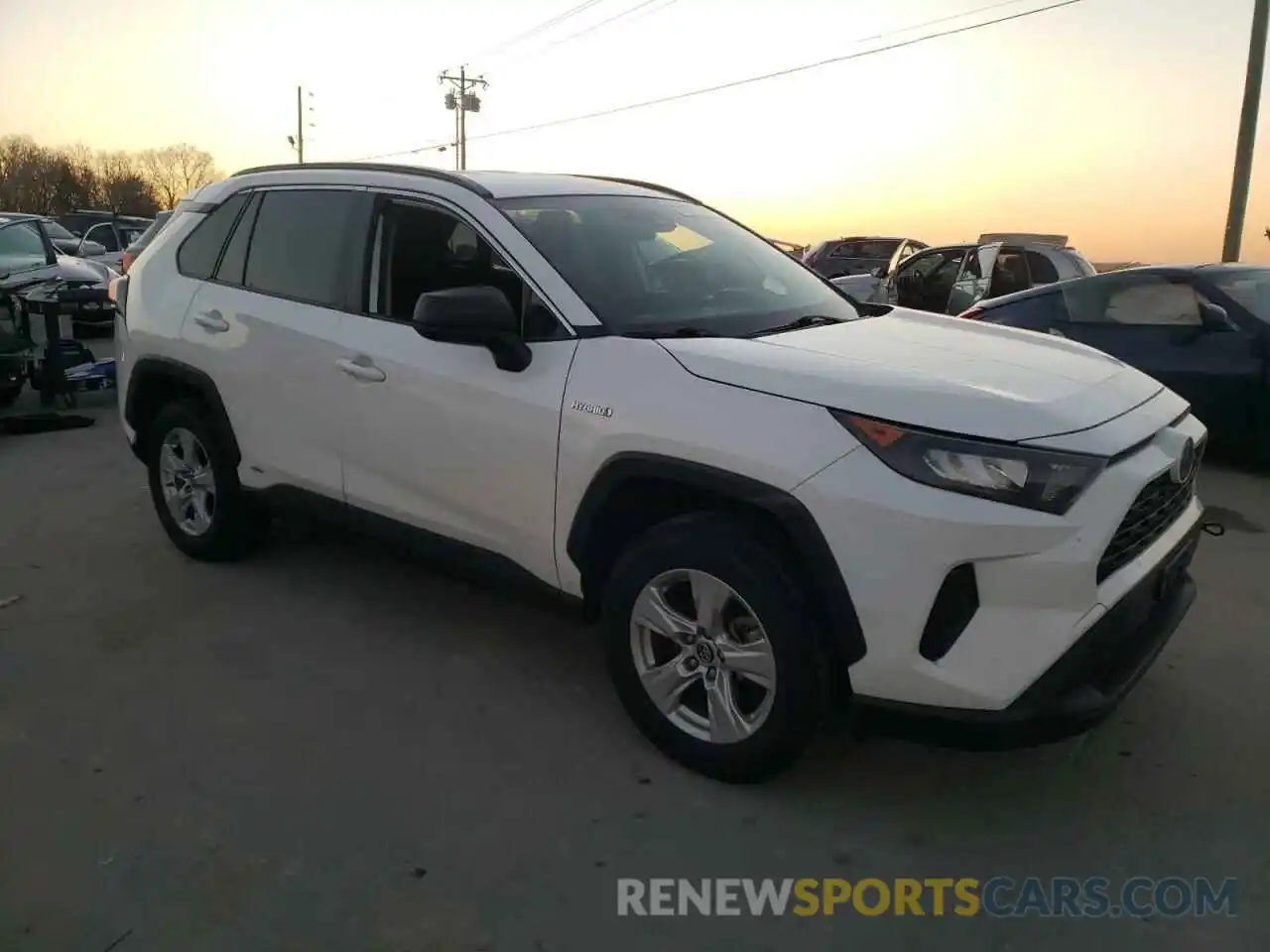 4 Photograph of a damaged car JTMLWRFV3KD016479 TOYOTA RAV4 2019