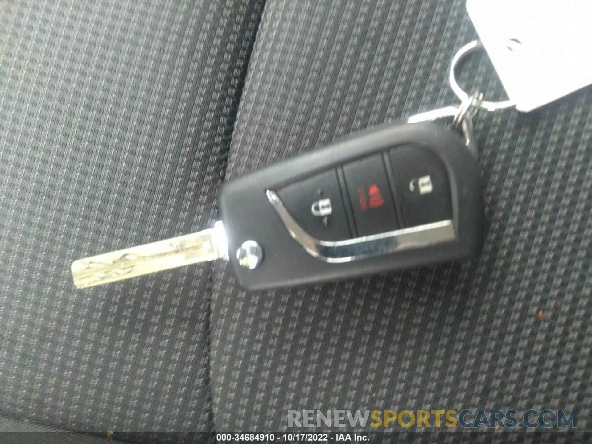 11 Photograph of a damaged car JTMLWRFV3KD501334 TOYOTA RAV4 2019