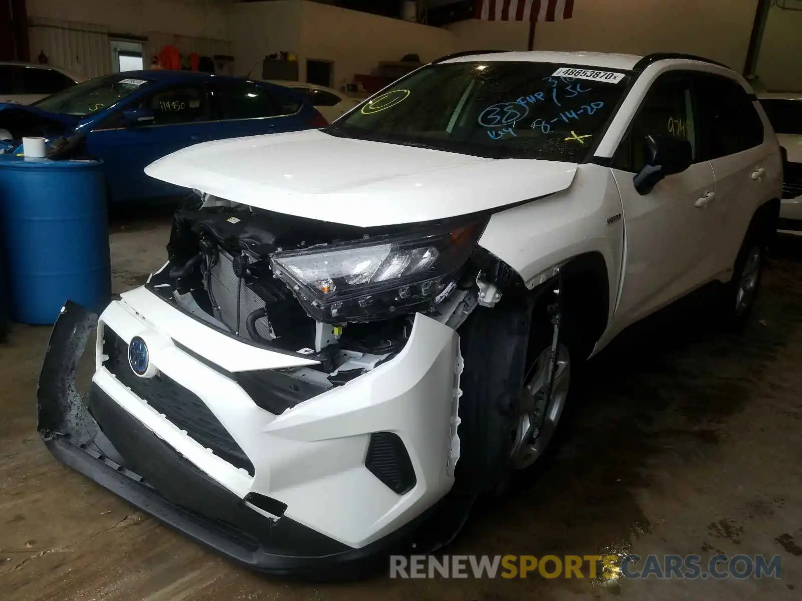 2 Photograph of a damaged car JTMLWRFV4KD501570 TOYOTA RAV4 2019