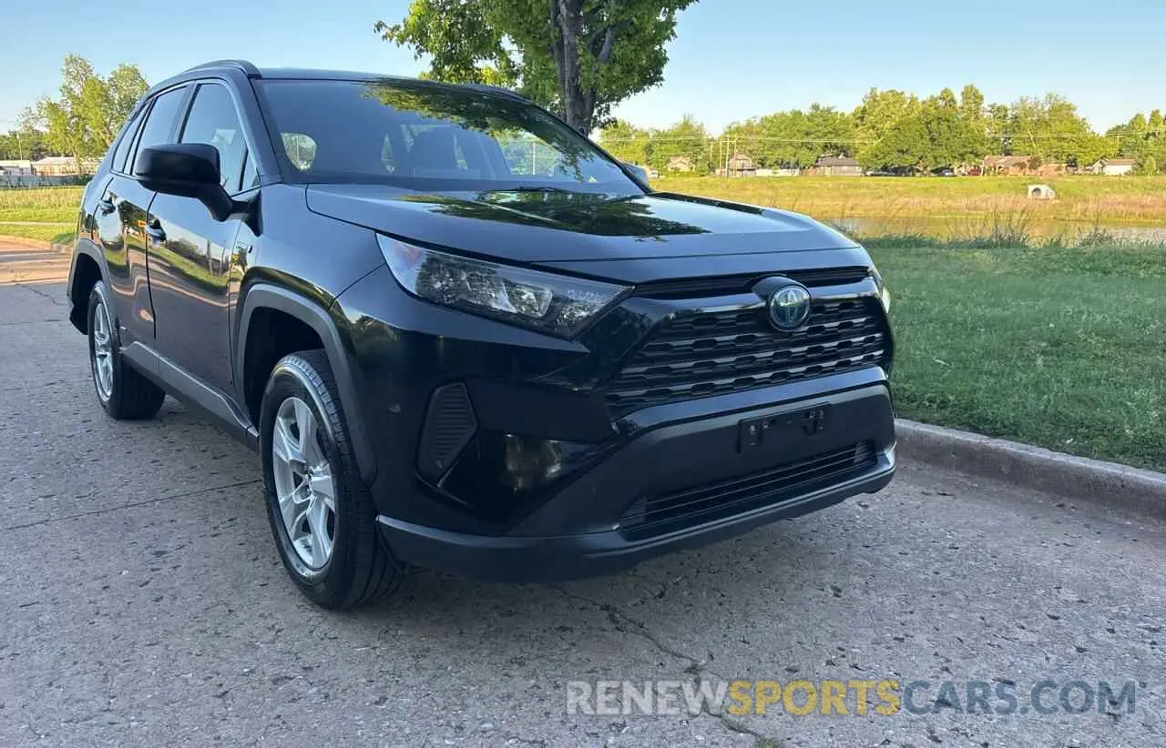 1 Photograph of a damaged car JTMLWRFV4KD512035 TOYOTA RAV4 2019