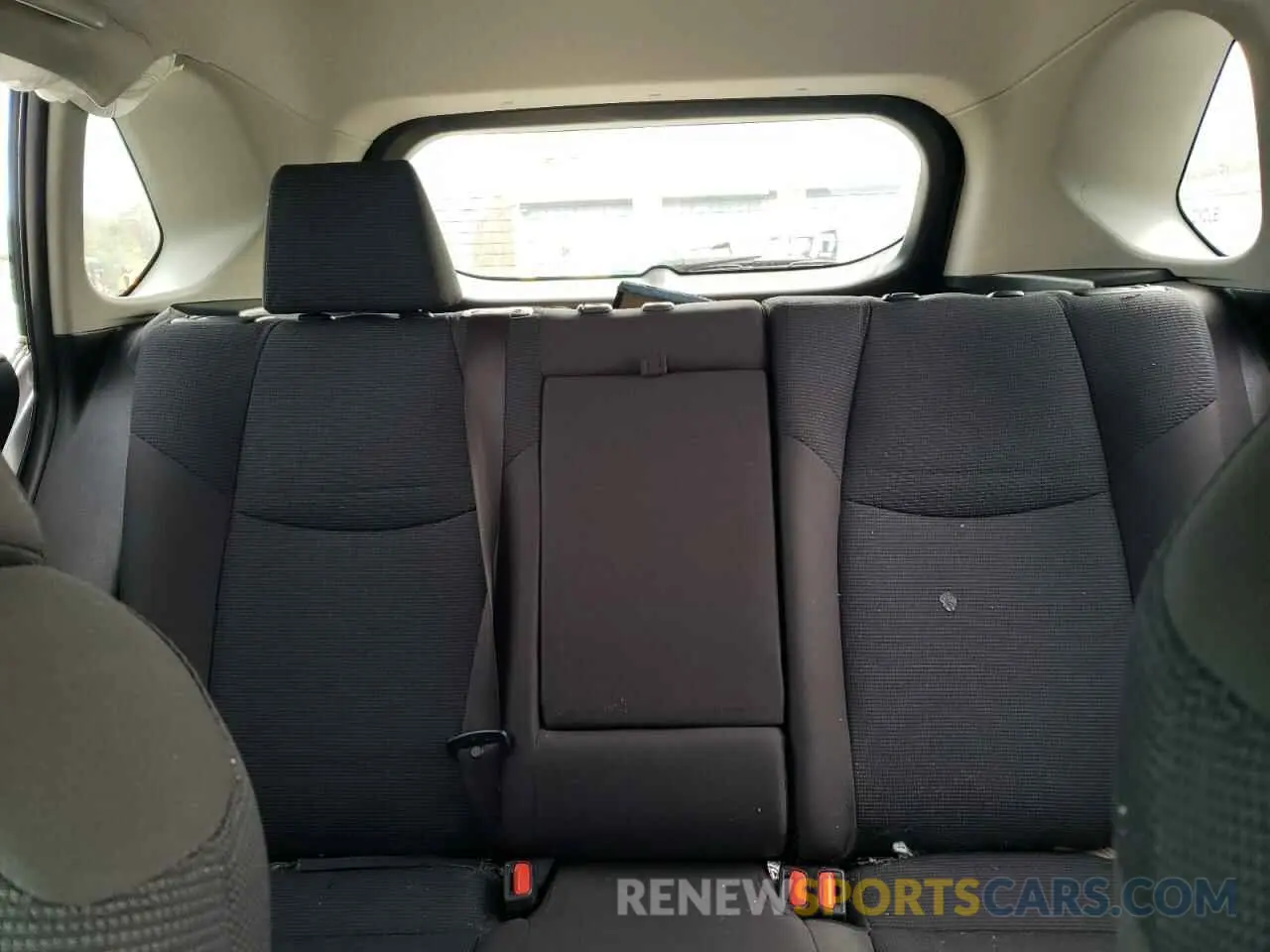 10 Photograph of a damaged car JTMLWRFV5KD513338 TOYOTA RAV4 2019