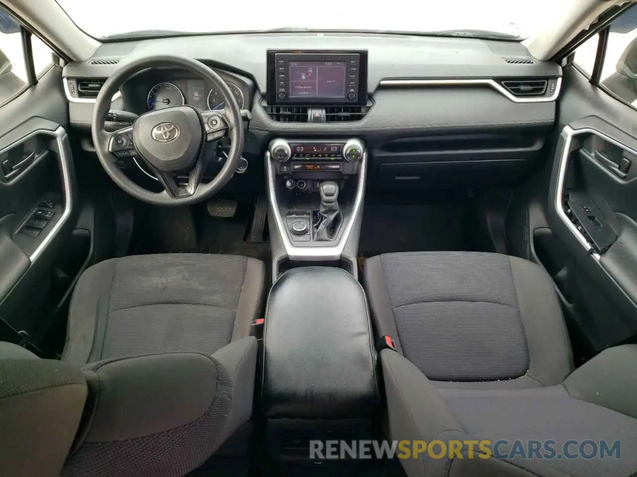 8 Photograph of a damaged car JTMLWRFV5KD513338 TOYOTA RAV4 2019