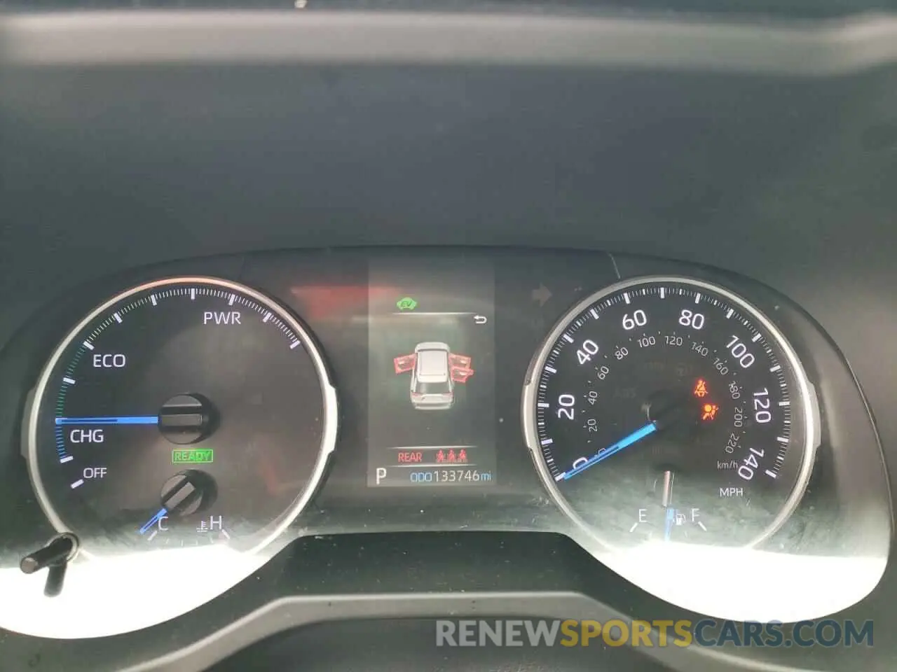 9 Photograph of a damaged car JTMLWRFV5KD513338 TOYOTA RAV4 2019
