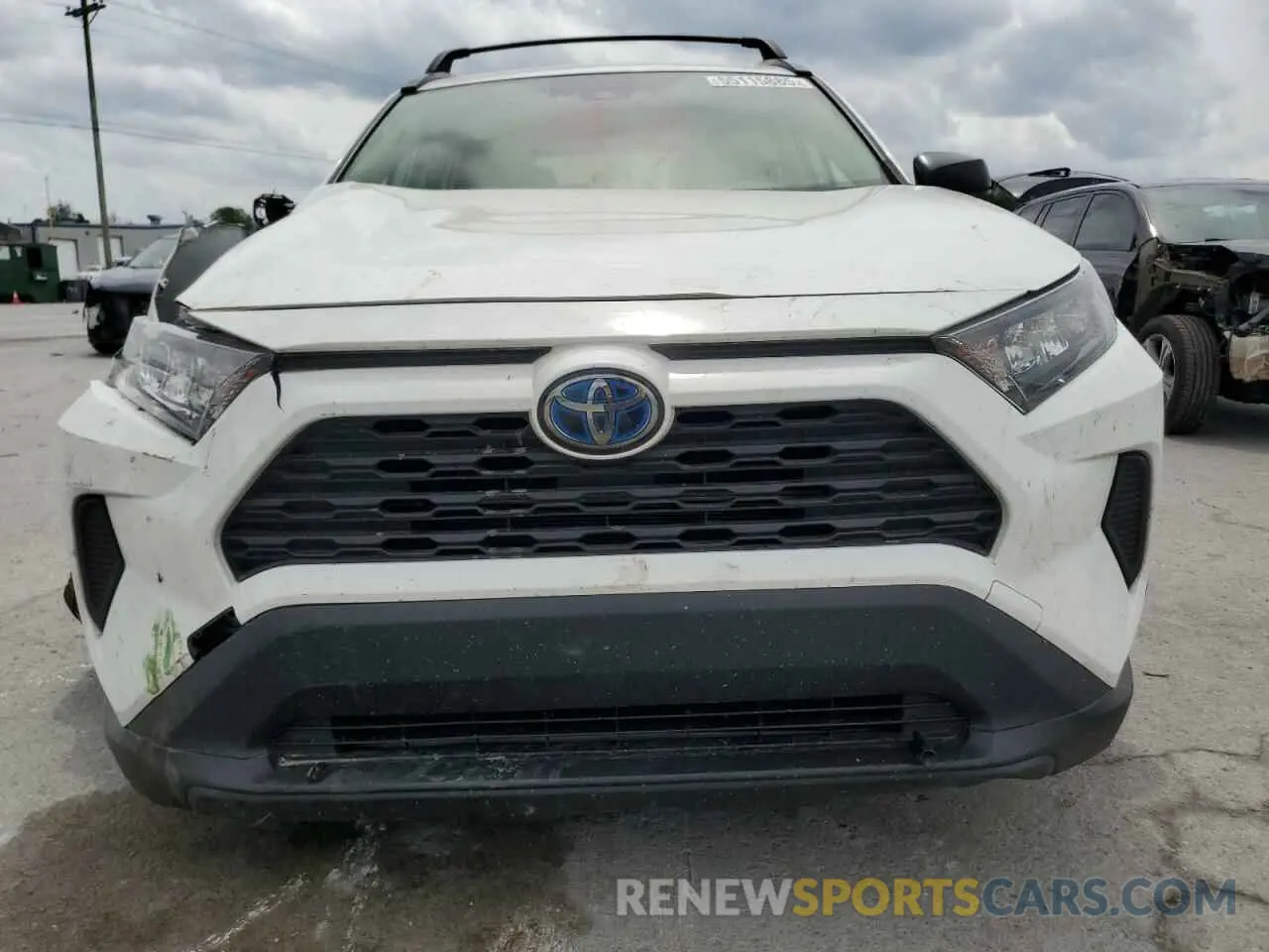 5 Photograph of a damaged car JTMLWRFV7KD033978 TOYOTA RAV4 2019