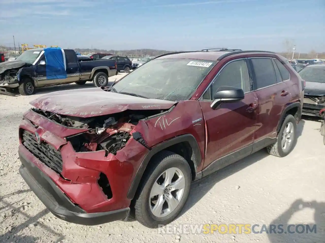 2 Photograph of a damaged car JTMLWRFV8KD027705 TOYOTA RAV4 2019