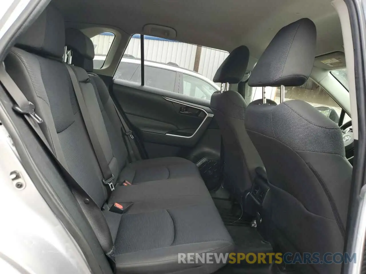 10 Photograph of a damaged car JTMLWRFV8KD033133 TOYOTA RAV4 2019