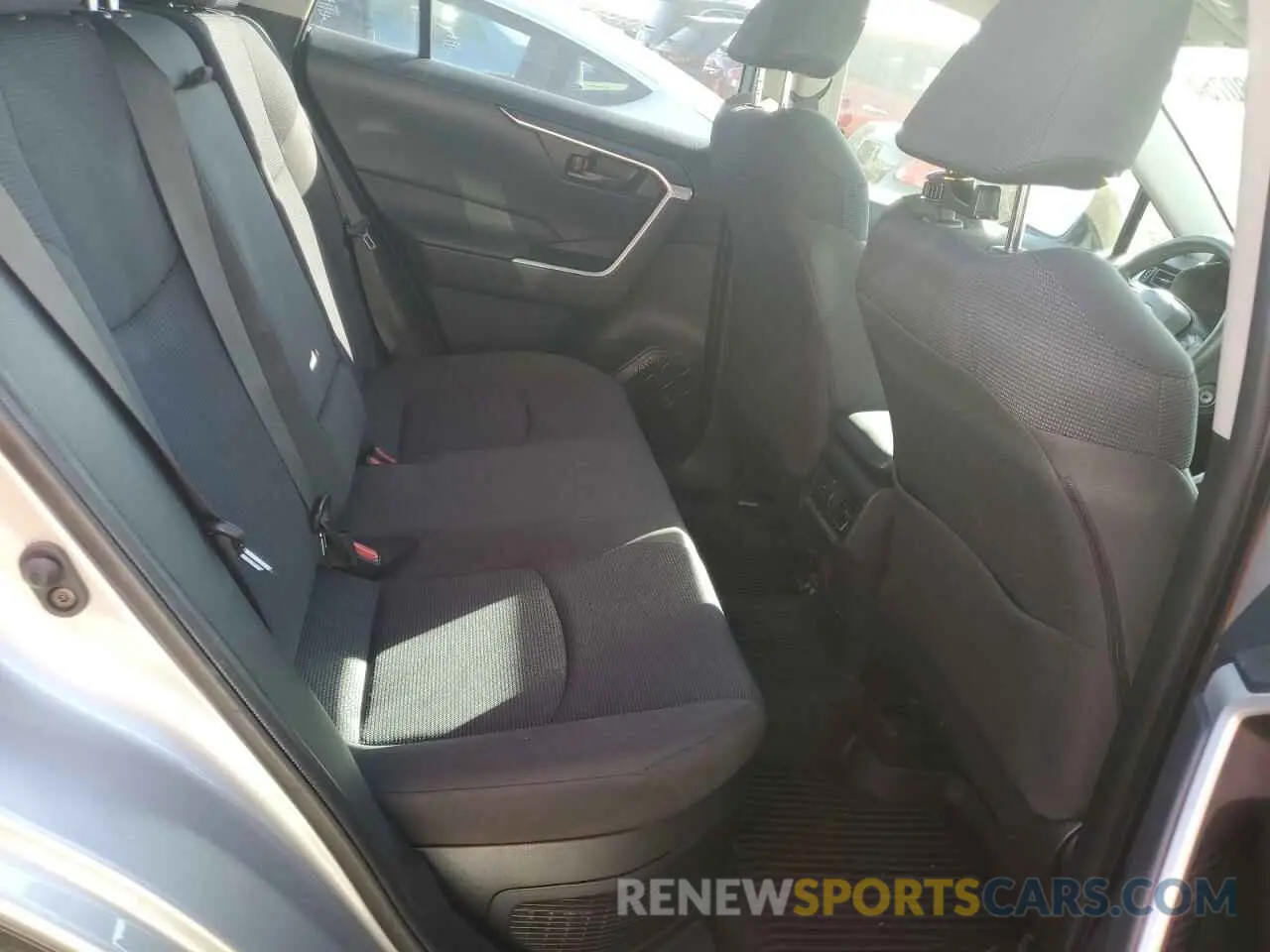 11 Photograph of a damaged car JTMLWRFVXKJ010096 TOYOTA RAV4 2019