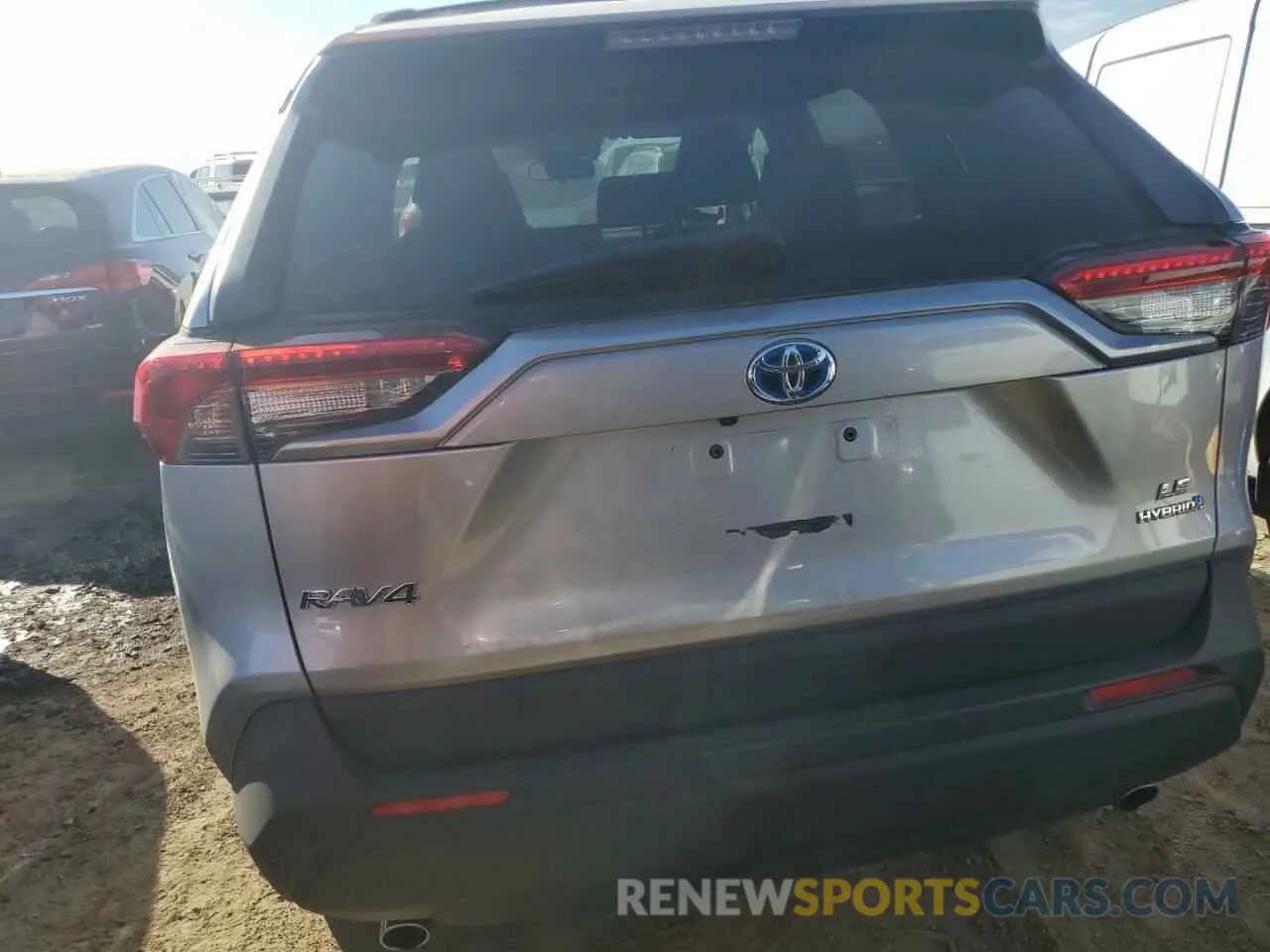 6 Photograph of a damaged car JTMLWRFVXKJ010096 TOYOTA RAV4 2019