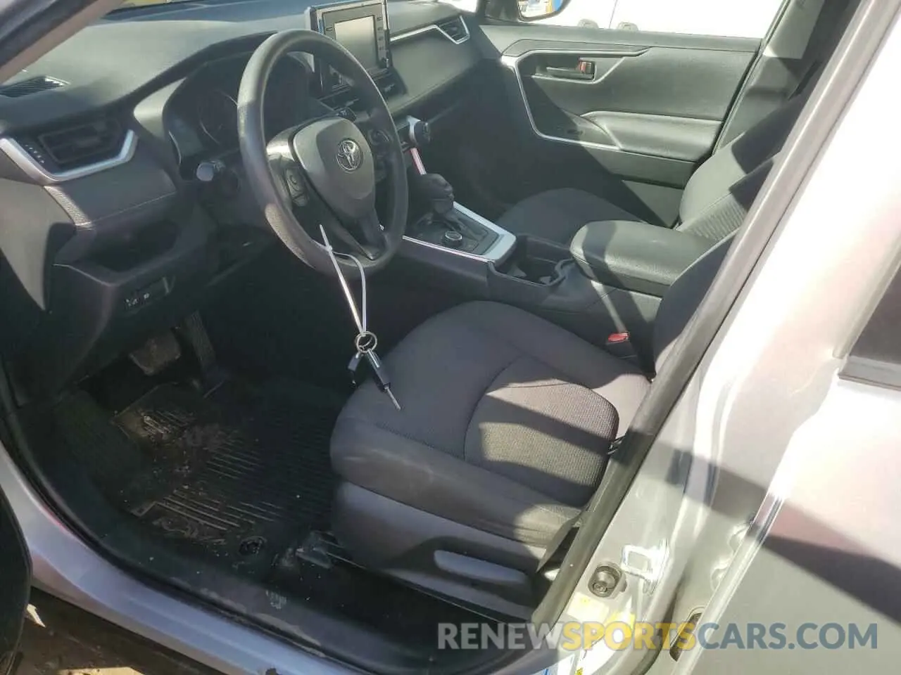 7 Photograph of a damaged car JTMLWRFVXKJ010096 TOYOTA RAV4 2019