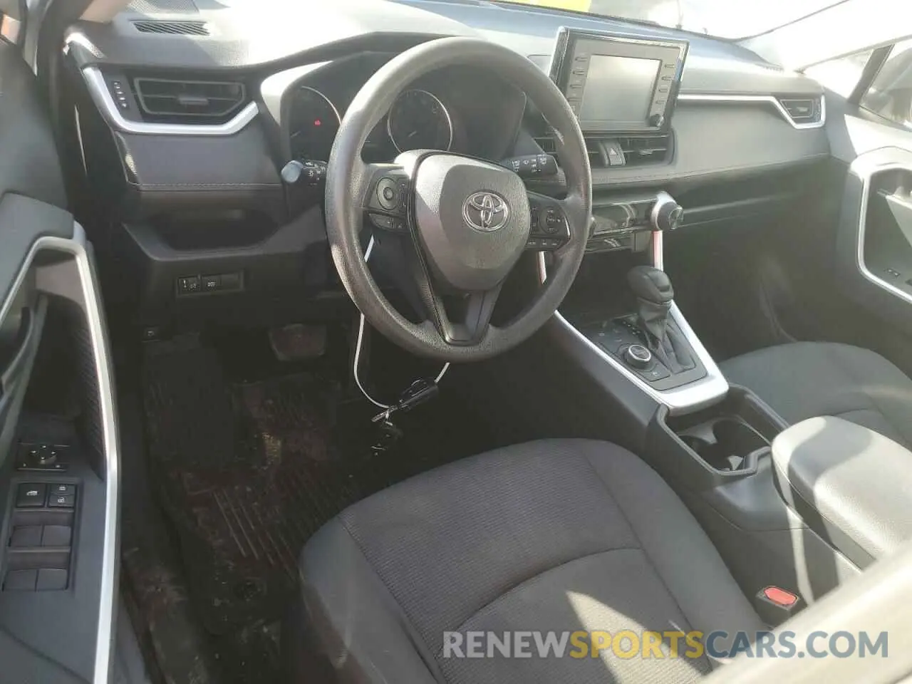 8 Photograph of a damaged car JTMLWRFVXKJ010096 TOYOTA RAV4 2019
