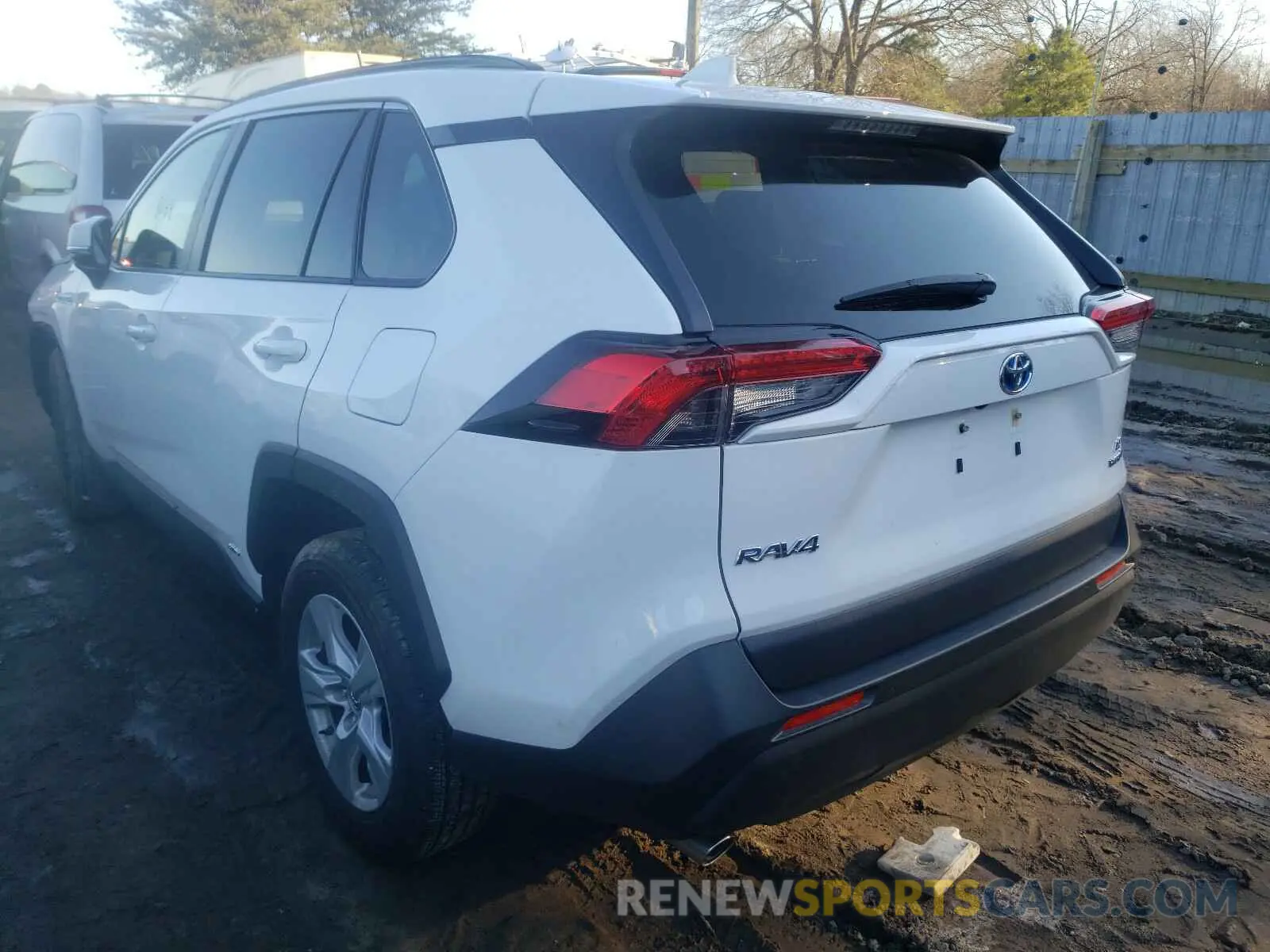 3 Photograph of a damaged car JTMMWRFV0KD010644 TOYOTA RAV4 2019