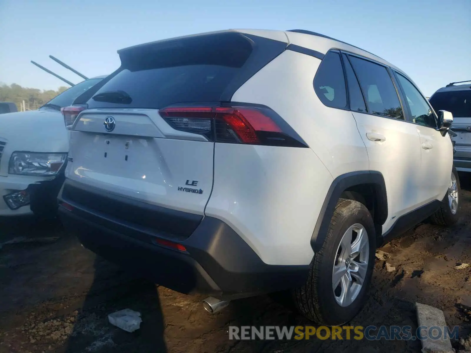 4 Photograph of a damaged car JTMMWRFV0KD010644 TOYOTA RAV4 2019