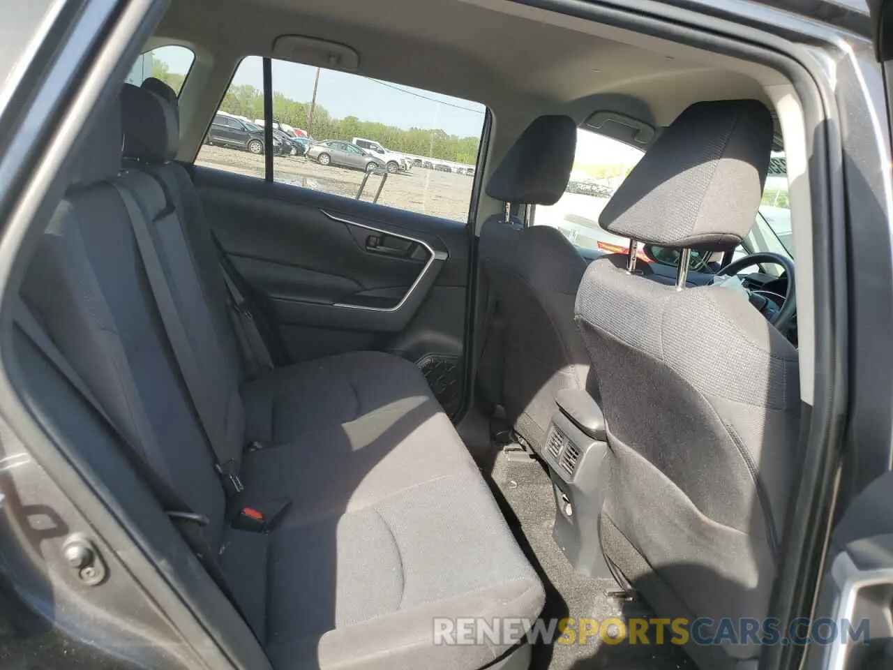 11 Photograph of a damaged car JTMMWRFV2KD026490 TOYOTA RAV4 2019
