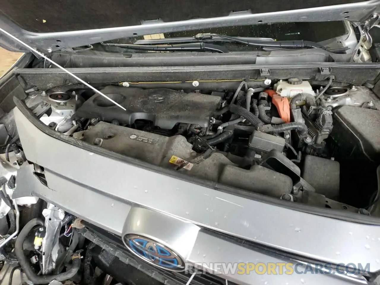 13 Photograph of a damaged car JTMMWRFV3KD011433 TOYOTA RAV4 2019