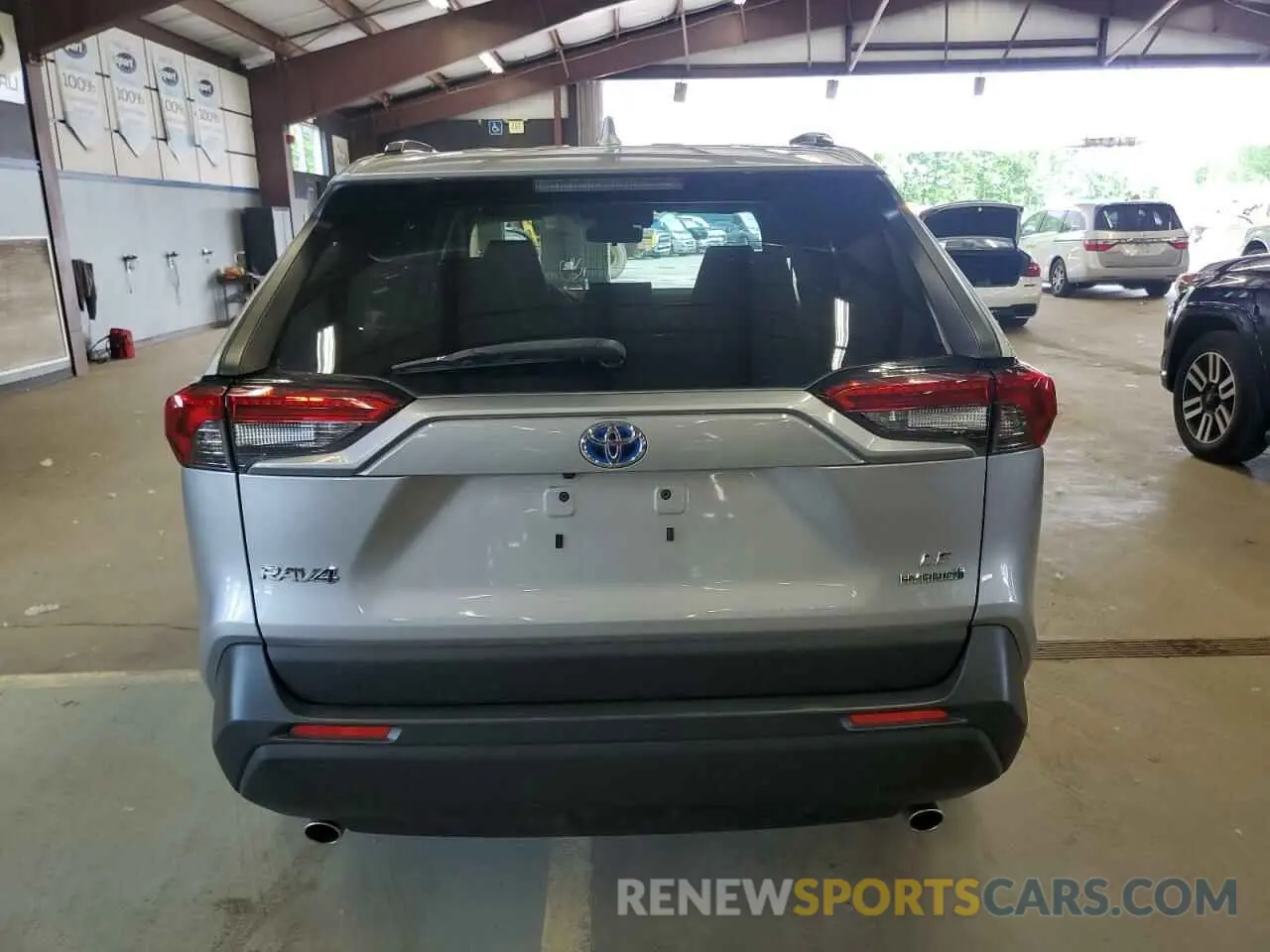 6 Photograph of a damaged car JTMMWRFV3KD020018 TOYOTA RAV4 2019
