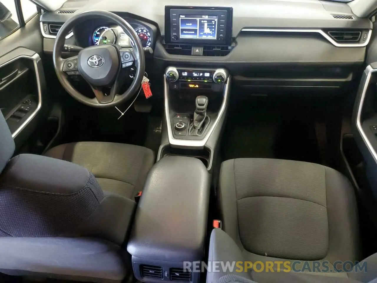 8 Photograph of a damaged car JTMMWRFV3KD020018 TOYOTA RAV4 2019