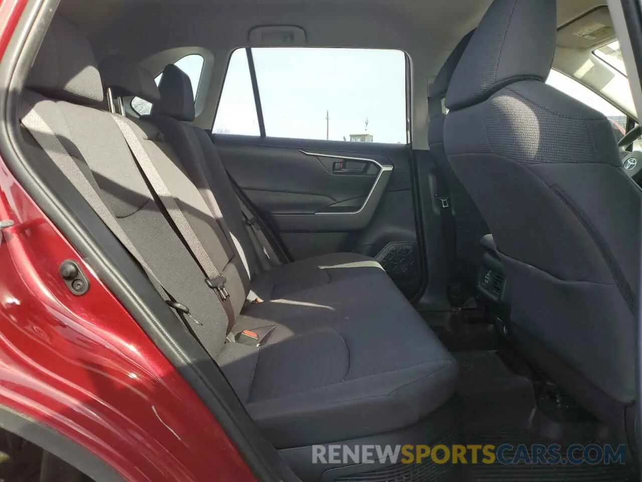 11 Photograph of a damaged car JTMMWRFV3KD026644 TOYOTA RAV4 2019