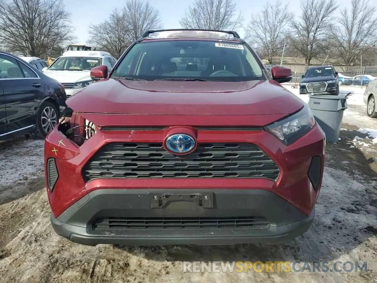 5 Photograph of a damaged car JTMMWRFV3KD026644 TOYOTA RAV4 2019
