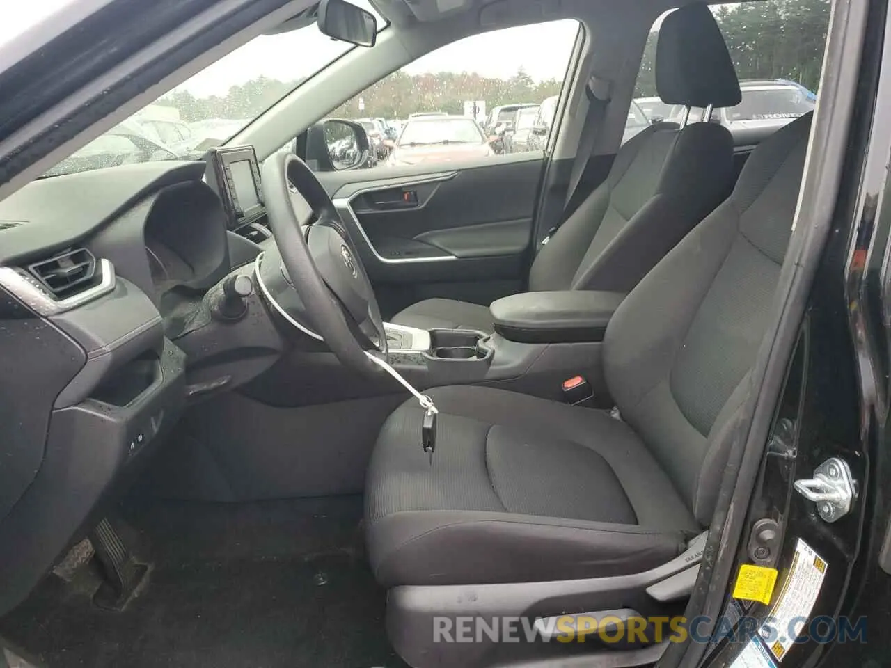 7 Photograph of a damaged car JTMMWRFV5KD028430 TOYOTA RAV4 2019