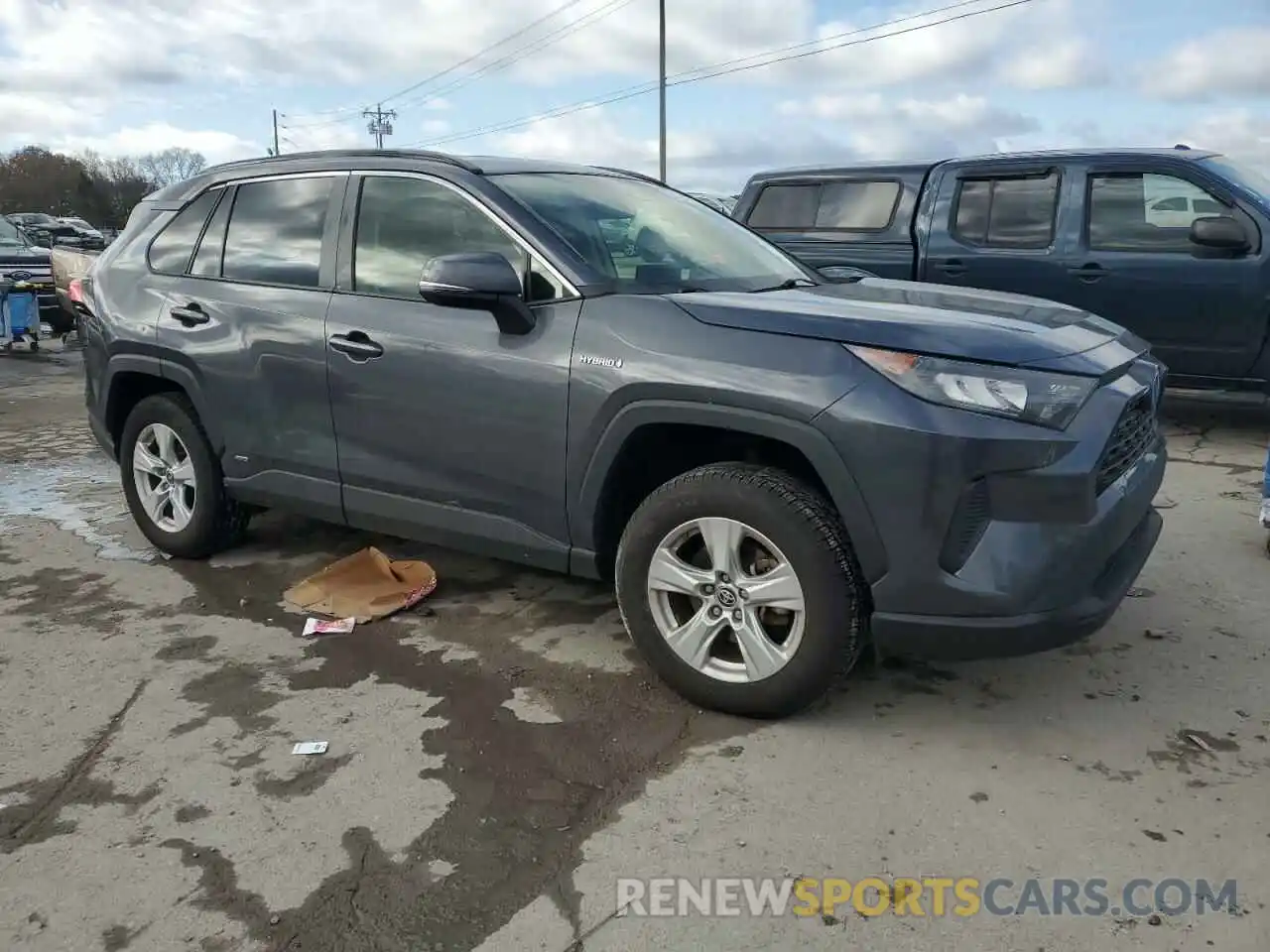 4 Photograph of a damaged car JTMMWRFV5KD036897 TOYOTA RAV4 2019