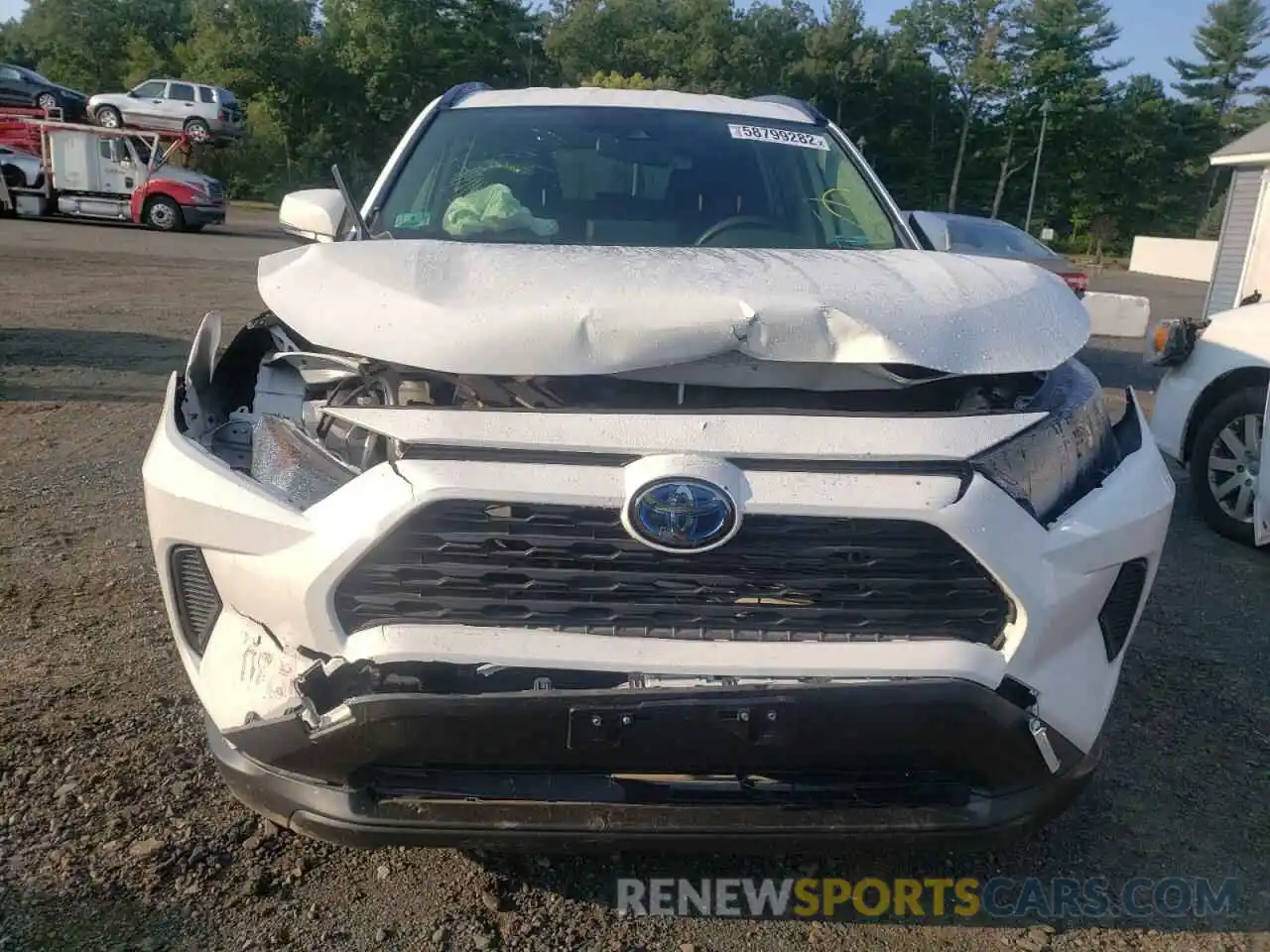 9 Photograph of a damaged car JTMMWRFV6KD505074 TOYOTA RAV4 2019