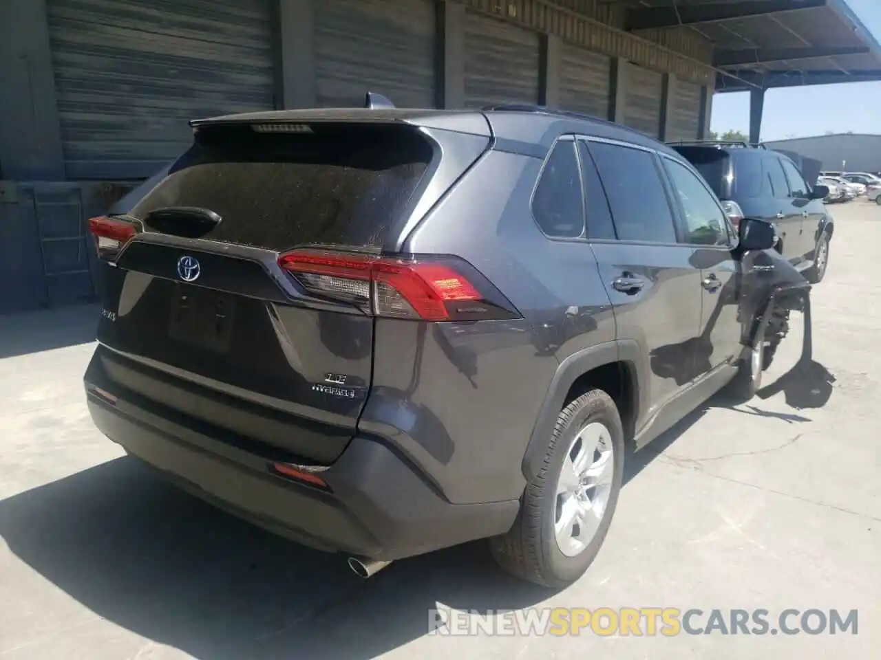 4 Photograph of a damaged car JTMMWRFV7KD007661 TOYOTA RAV4 2019