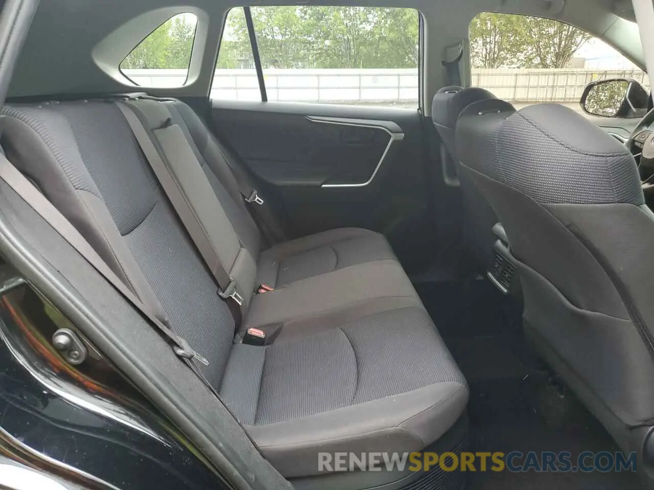 11 Photograph of a damaged car JTMMWRFV7KD025531 TOYOTA RAV4 2019