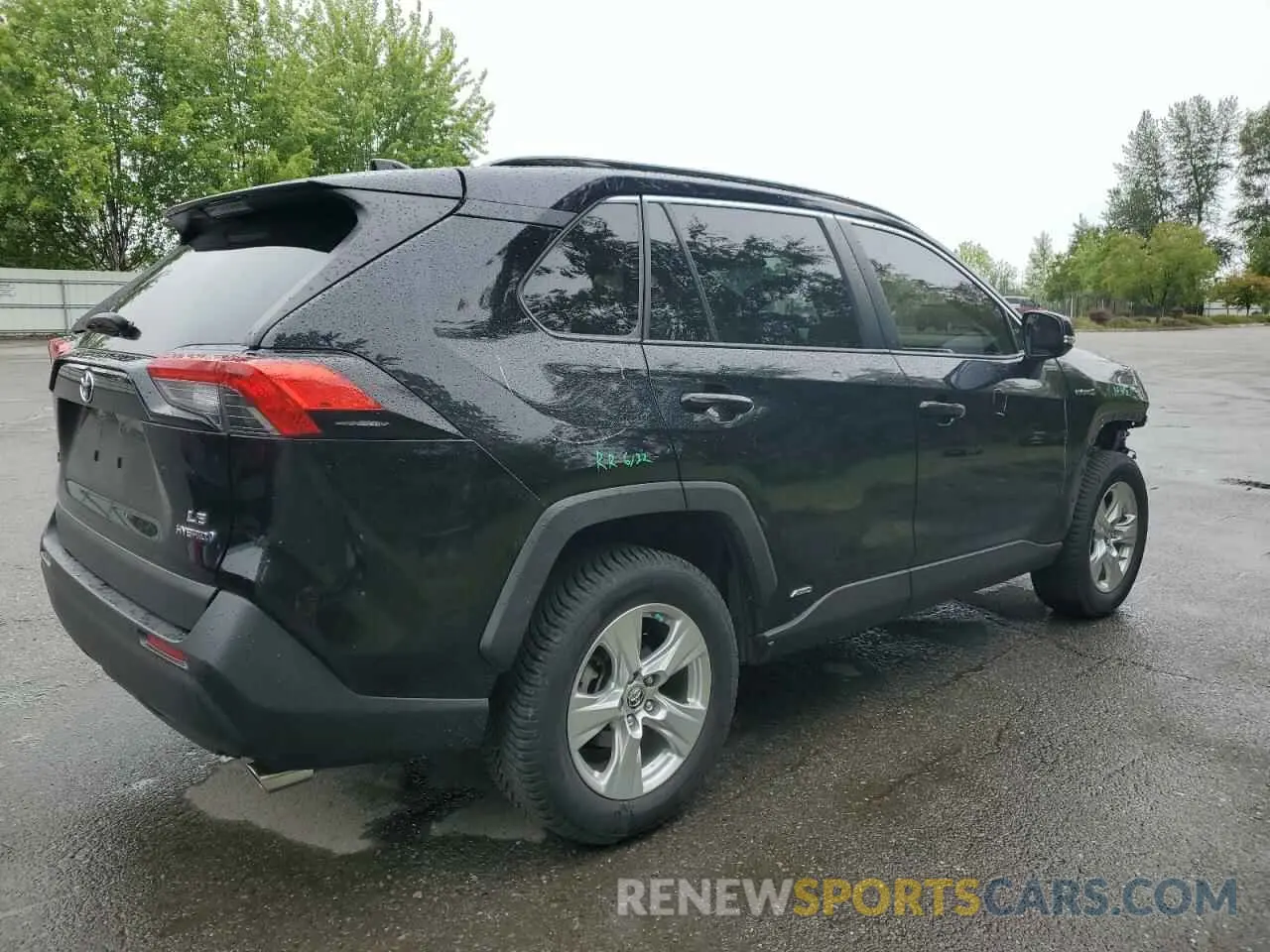 3 Photograph of a damaged car JTMMWRFV7KD025531 TOYOTA RAV4 2019