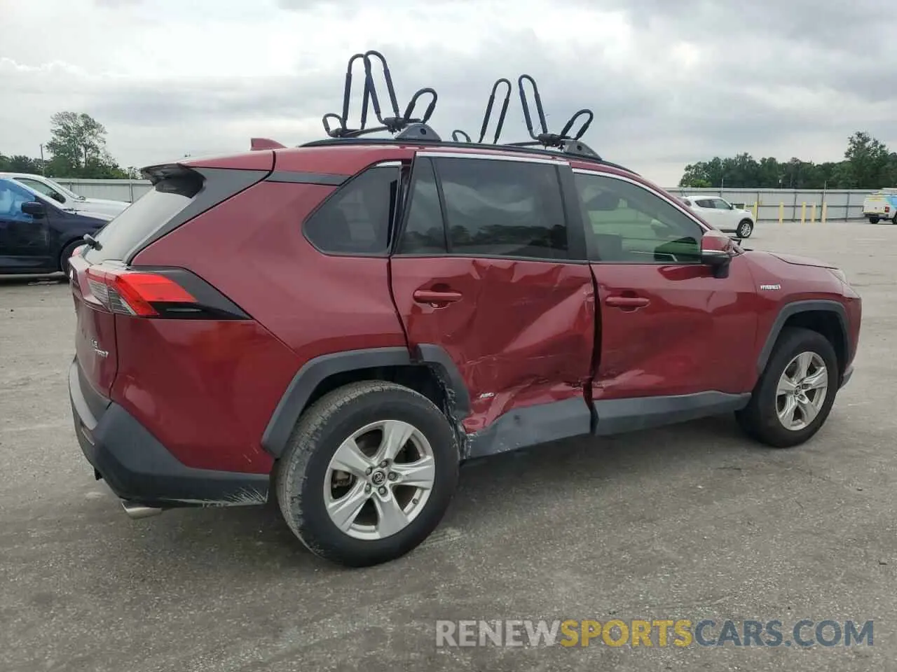3 Photograph of a damaged car JTMMWRFV8KD002940 TOYOTA RAV4 2019