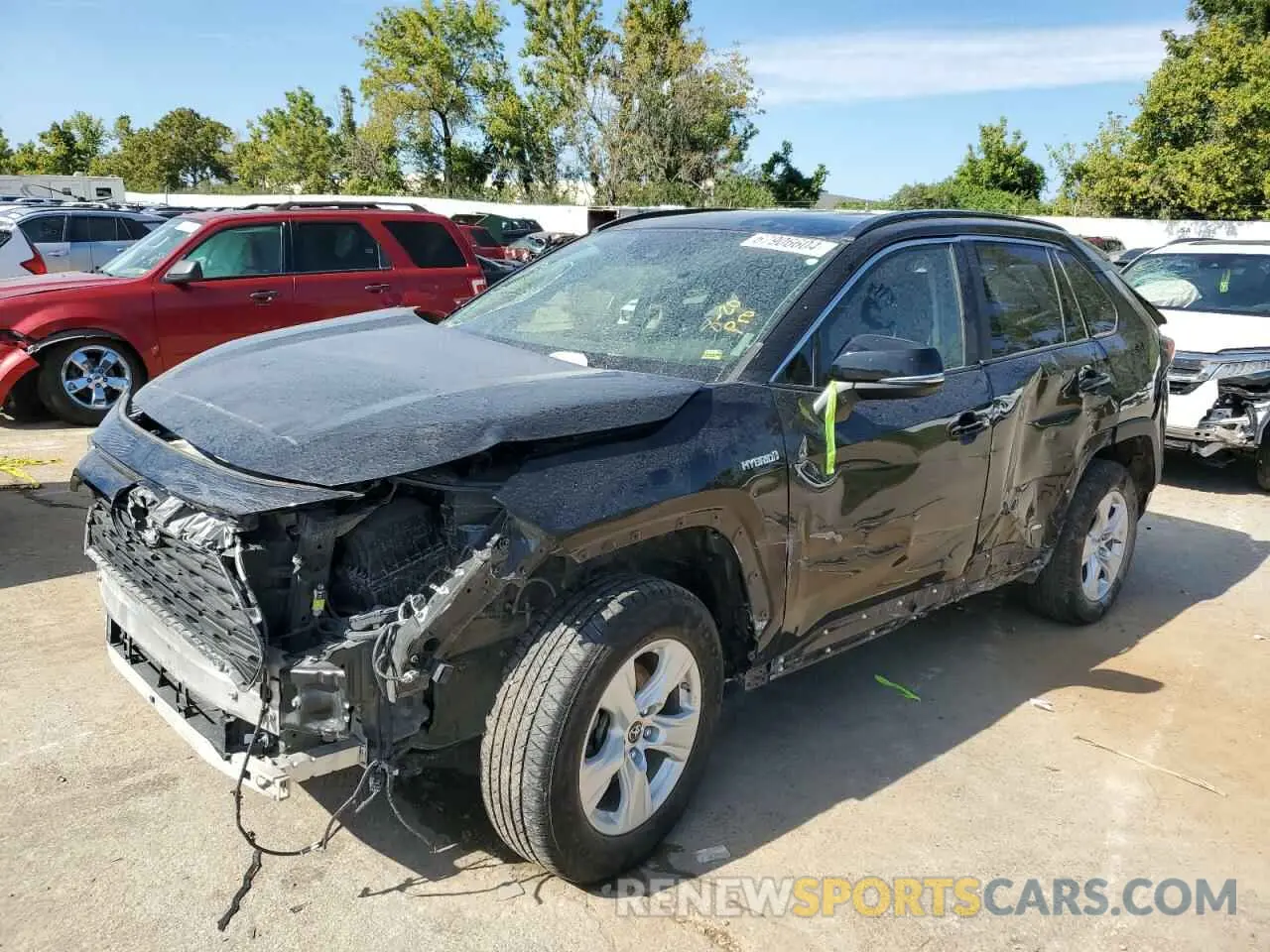 1 Photograph of a damaged car JTMMWRFV9KD026714 TOYOTA RAV4 2019
