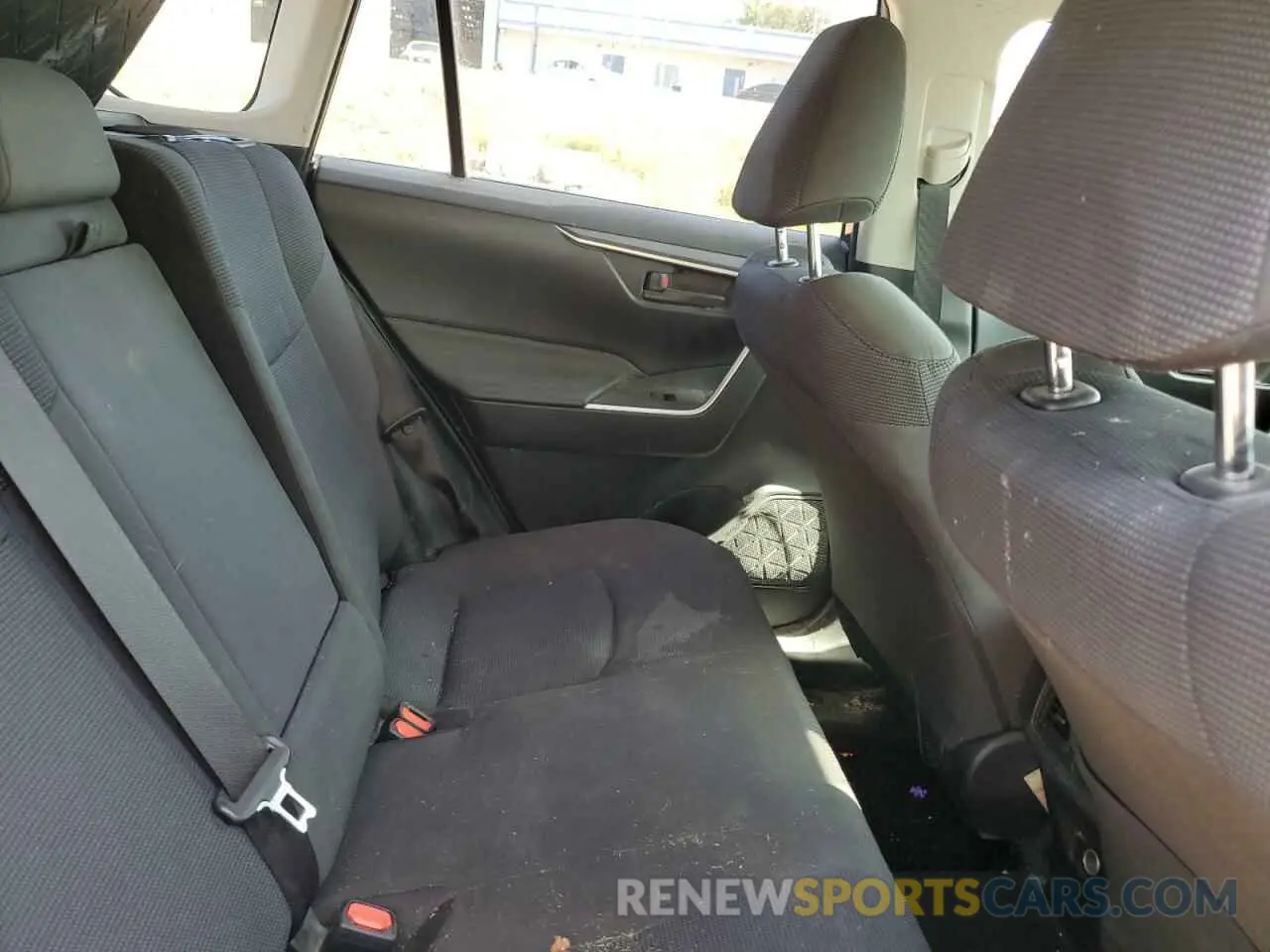 11 Photograph of a damaged car JTMMWRFV9KD026714 TOYOTA RAV4 2019