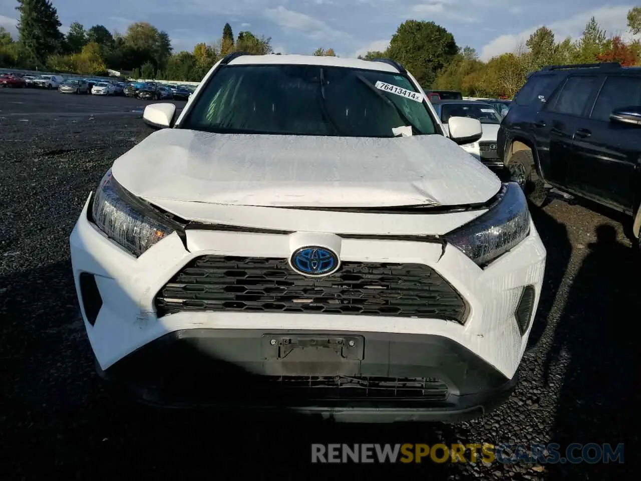 5 Photograph of a damaged car JTMMWRFVXKD014801 TOYOTA RAV4 2019