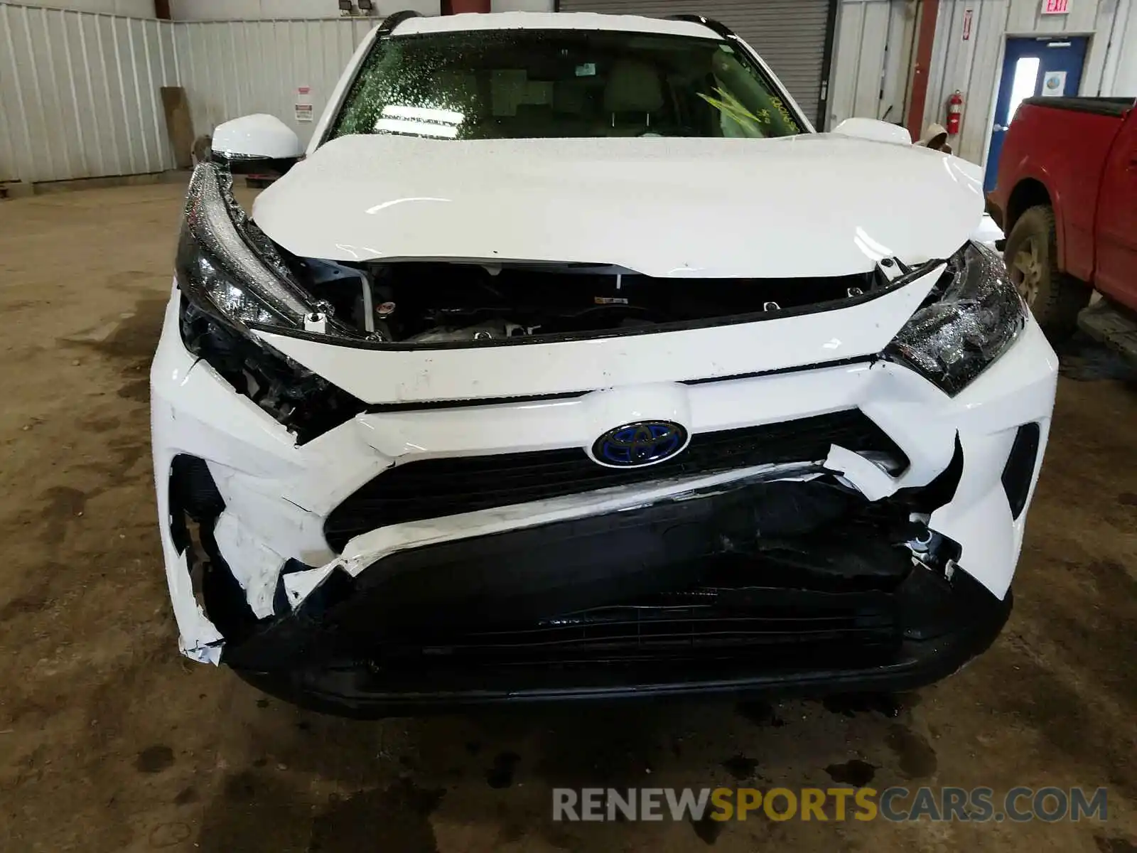 9 Photograph of a damaged car JTMMWRFVXKD034868 TOYOTA RAV4 2019