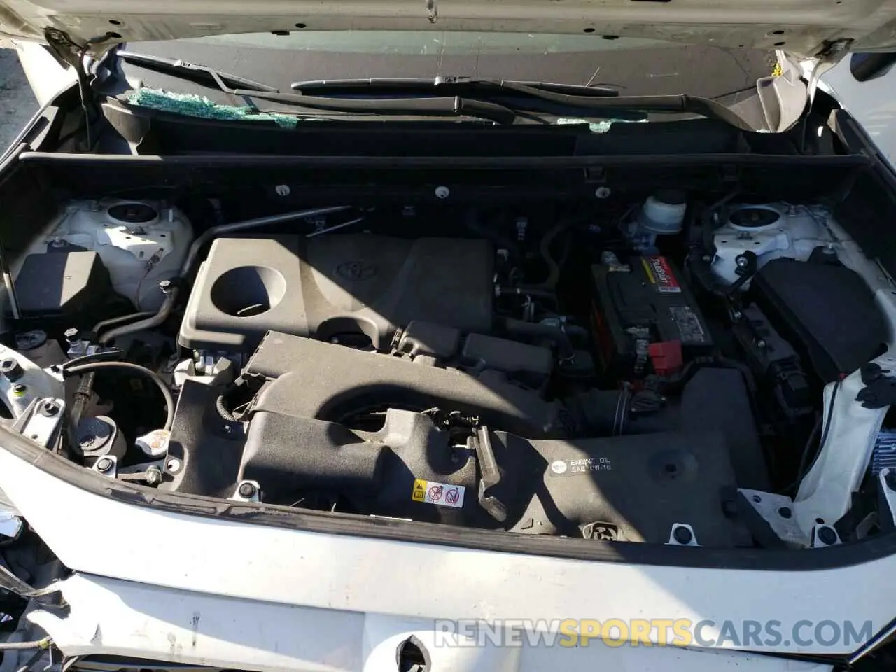 13 Photograph of a damaged car JTMN1RFV0KD014972 TOYOTA RAV4 2019