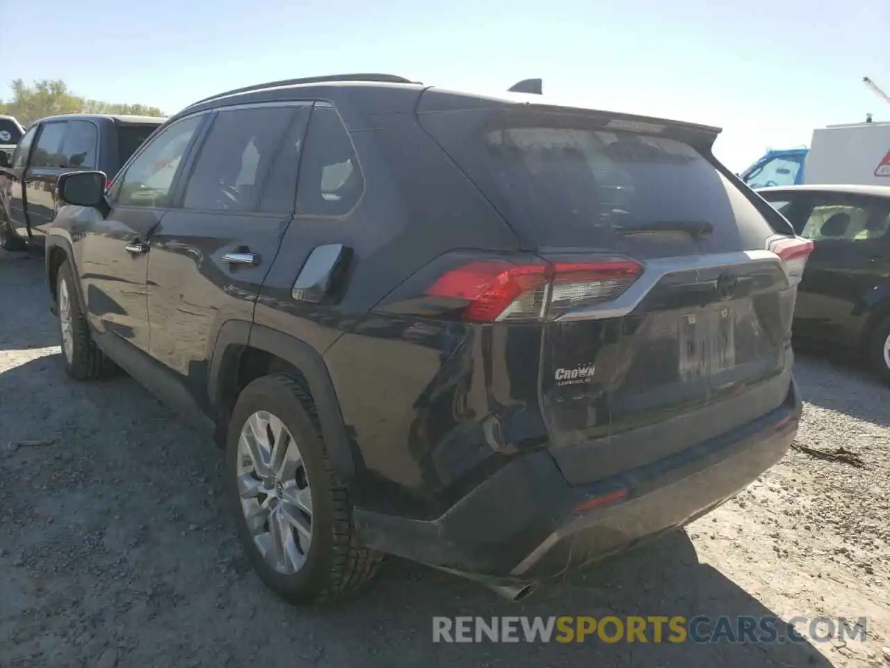 3 Photograph of a damaged car JTMN1RFV0KD036468 TOYOTA RAV4 2019