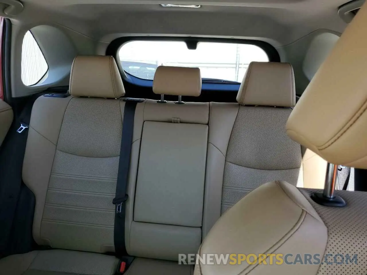 10 Photograph of a damaged car JTMN1RFV0KD512329 TOYOTA RAV4 2019
