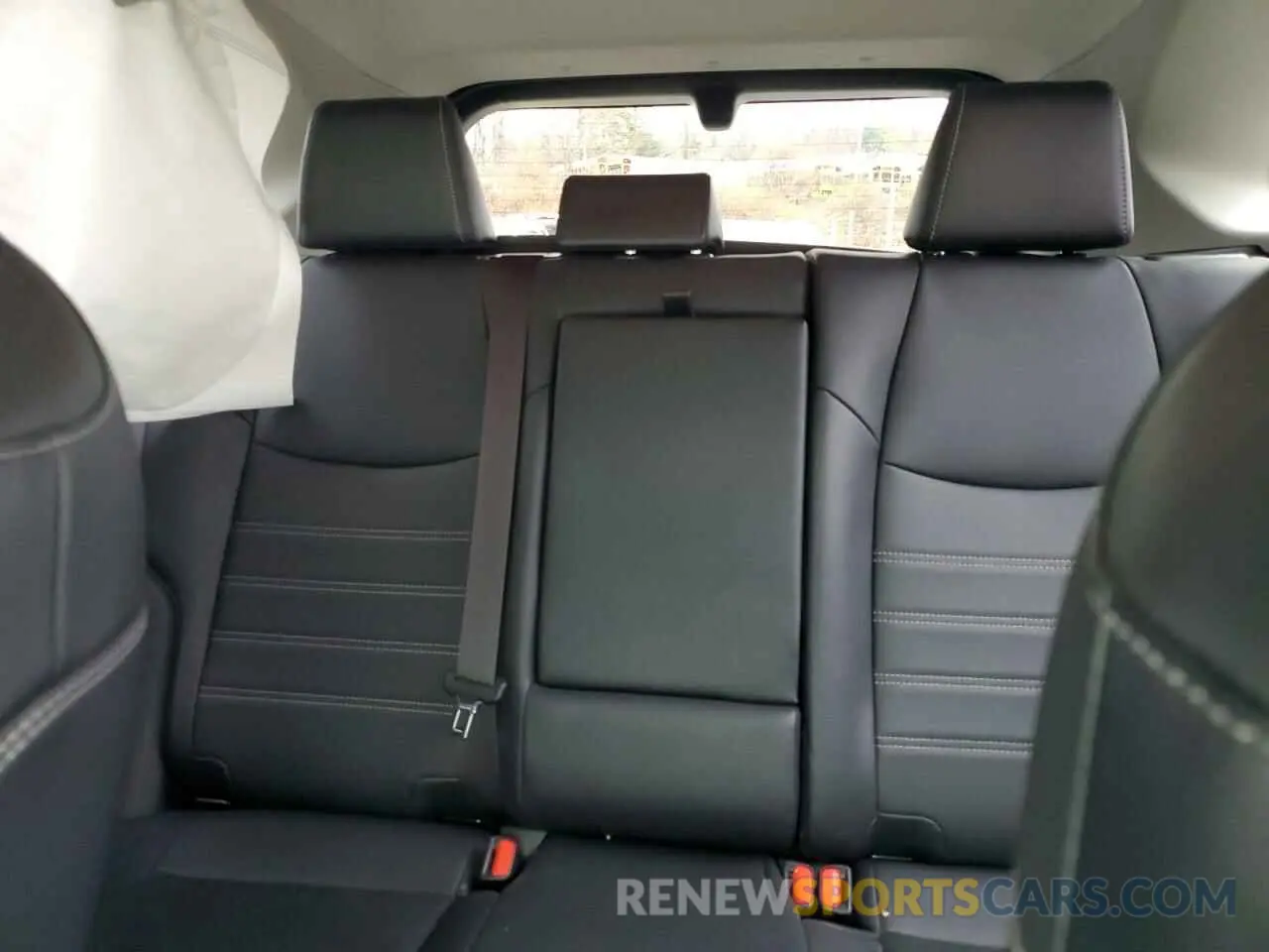 10 Photograph of a damaged car JTMN1RFV0KD512489 TOYOTA RAV4 2019
