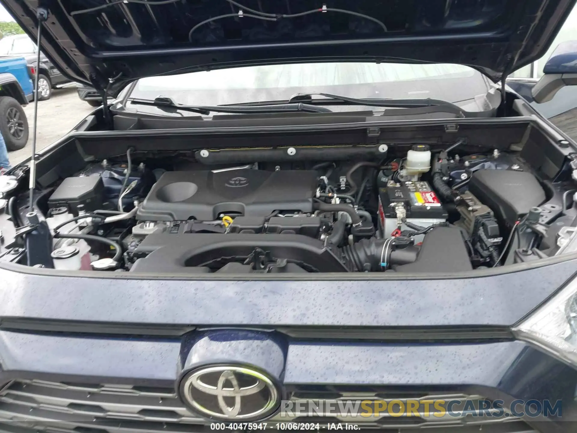 10 Photograph of a damaged car JTMN1RFV1KD501615 TOYOTA RAV4 2019