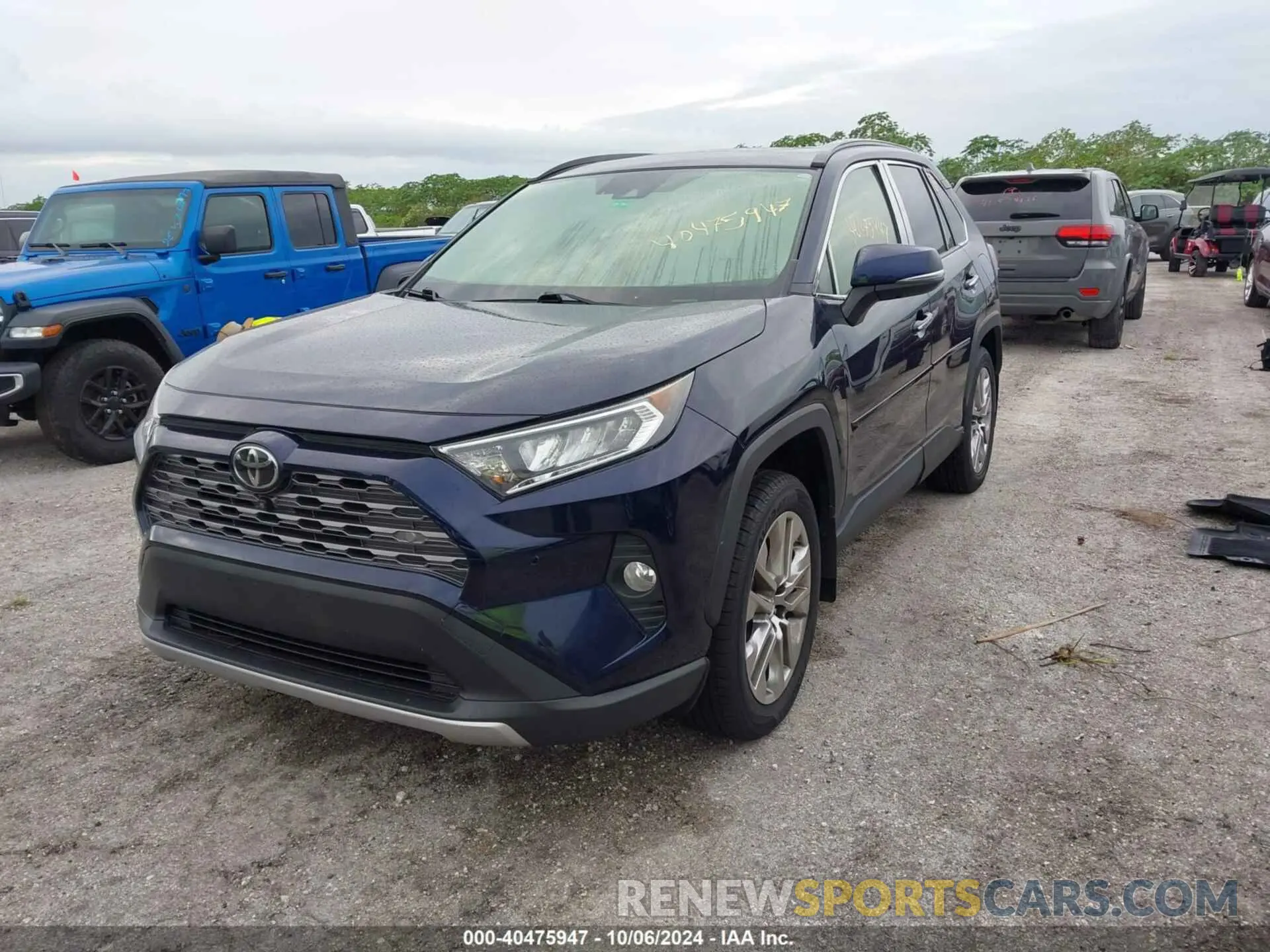2 Photograph of a damaged car JTMN1RFV1KD501615 TOYOTA RAV4 2019