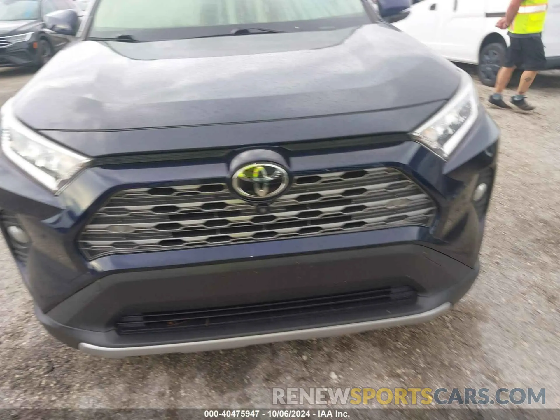 6 Photograph of a damaged car JTMN1RFV1KD501615 TOYOTA RAV4 2019